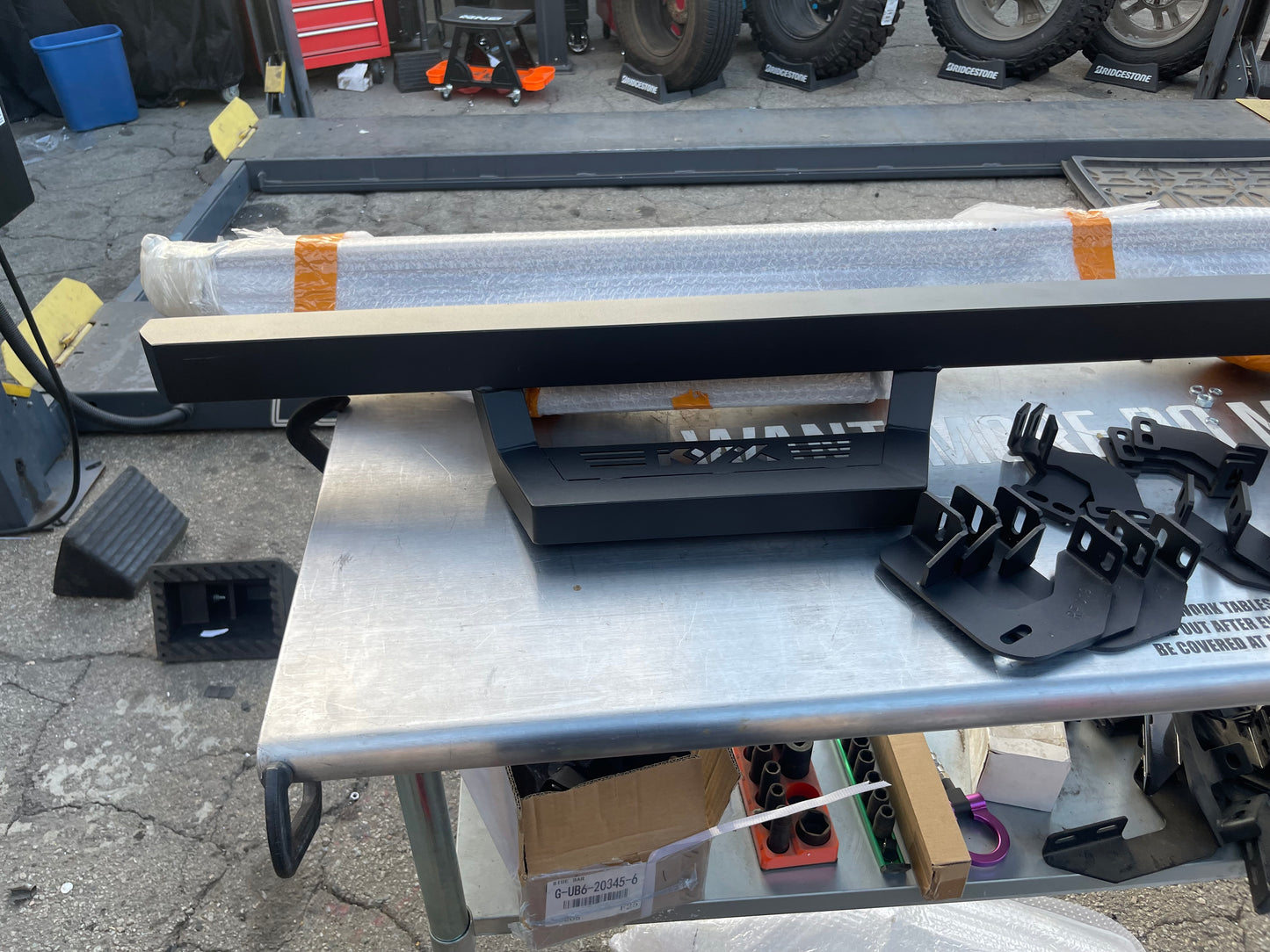 Off Road heavy duty style running Boards For 09-18 Dodge Ram 1500 quad cab models only estribos escalon steppers.