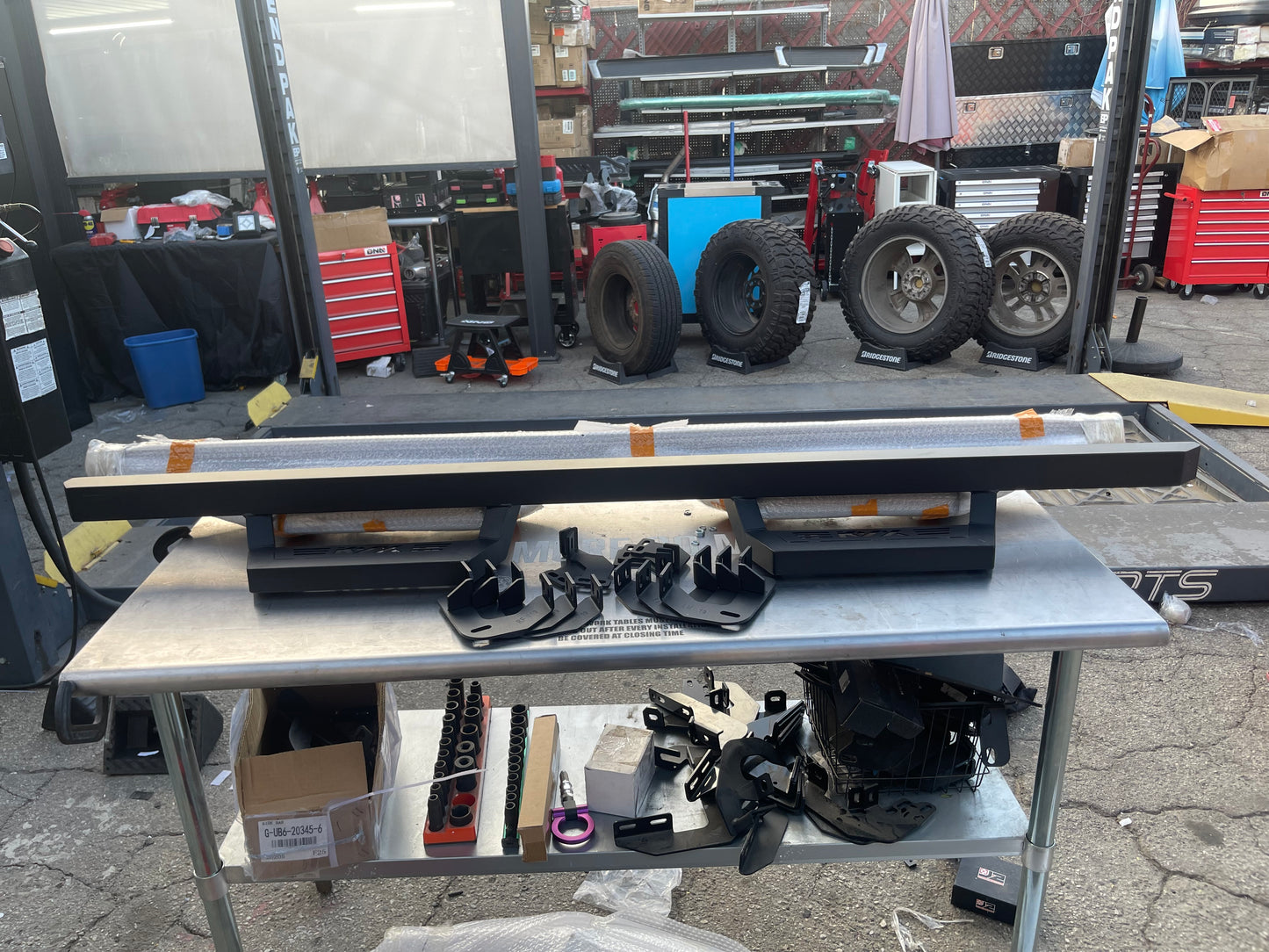 Off Road heavy duty style running Boards For 09-18 Dodge Ram 1500 quad cab models only estribos escalon steppers.