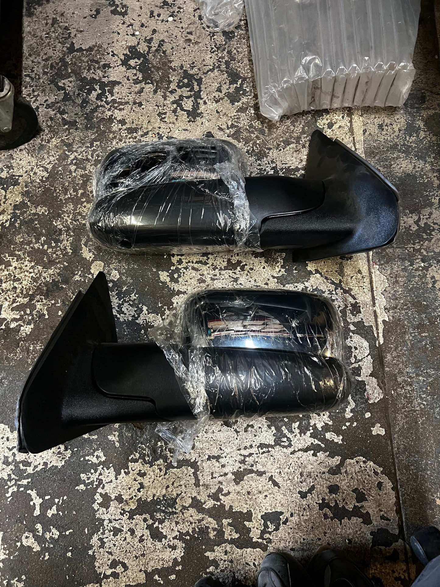 Chrome towing mirrors for 02-08 dodge ram 1500 and 03-09 ram 2500 3500