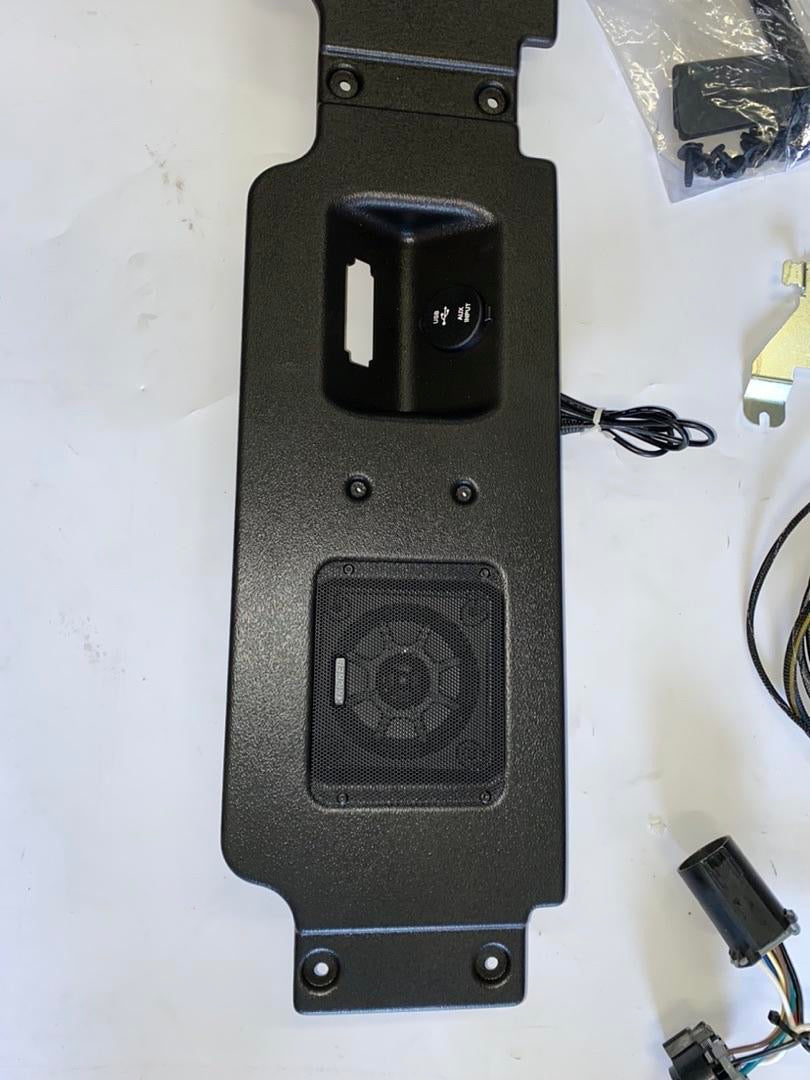 Oem # 19417163 19-24 chevy silverado gmc sierra rear tailgate speaker kicker only for tailgate with step