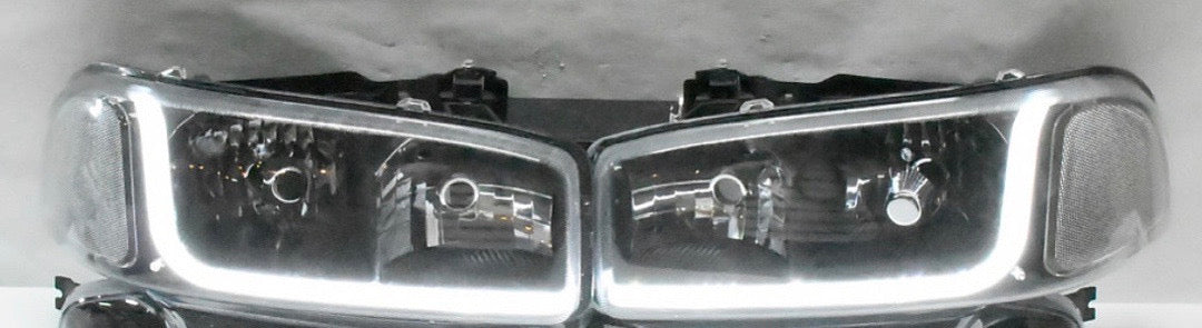 99-06 GMC SIERRA YUKON BLACK HOUSING WITH CLEAR LED