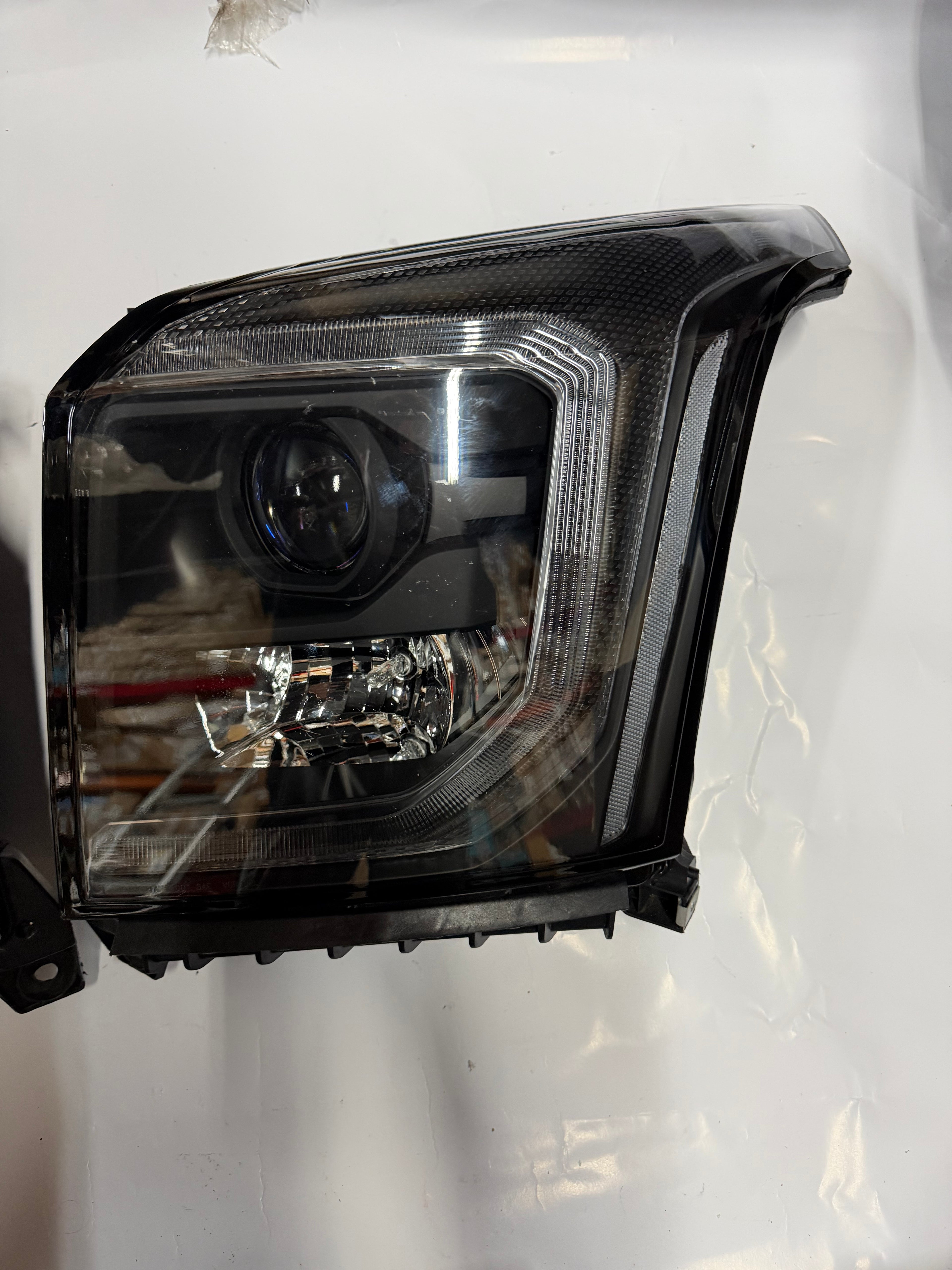 15-20 GMC YUKON BLACK HOUSING FACTORY STYLE LED BAR PROJECTOR HEADLIGHTS PAIR
