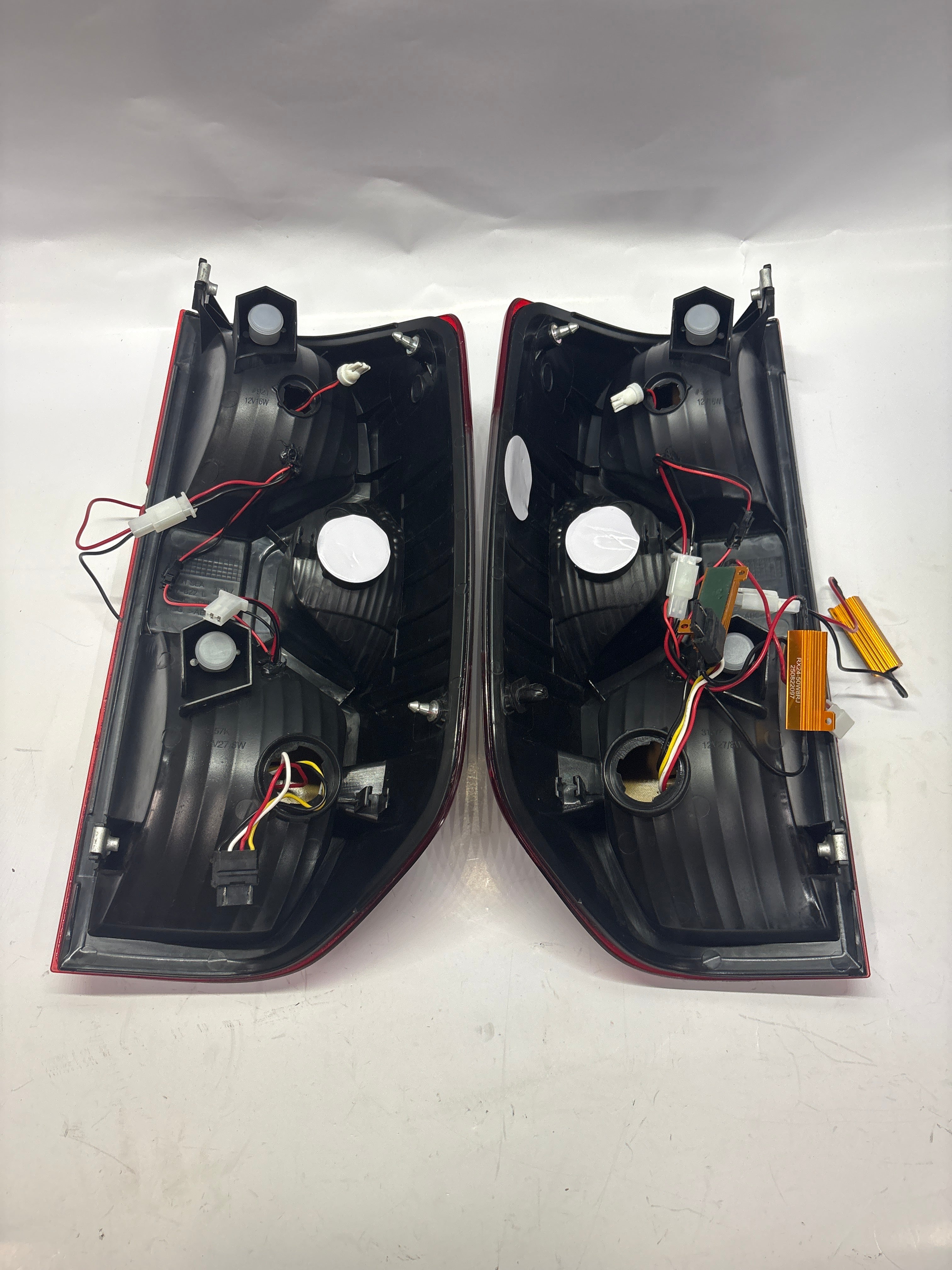 Open Box TL-ZTL-014-RD 14-18 Toyota Tundra Red Lens OE Style Taillights LED Chipped Len Driver Side