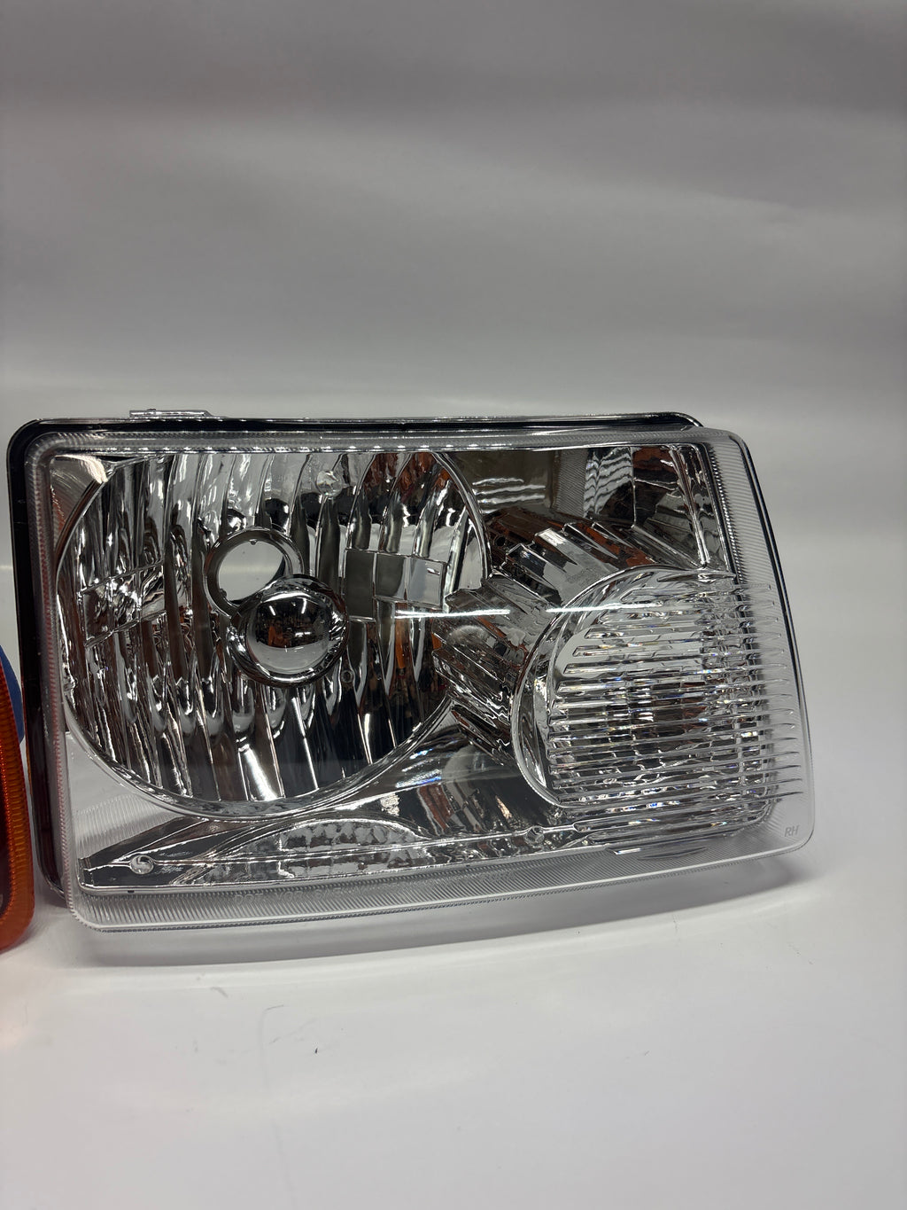01-11 Ford Ranger Right Side Passenger Chrome Amber OE Style Headlight