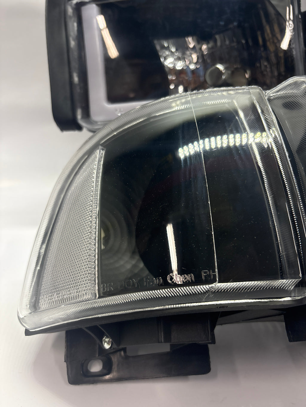 94-01 Dodge Ram 1500 94-02 Dodge Ram 2500 Black Clear LED Headlights 4pcs