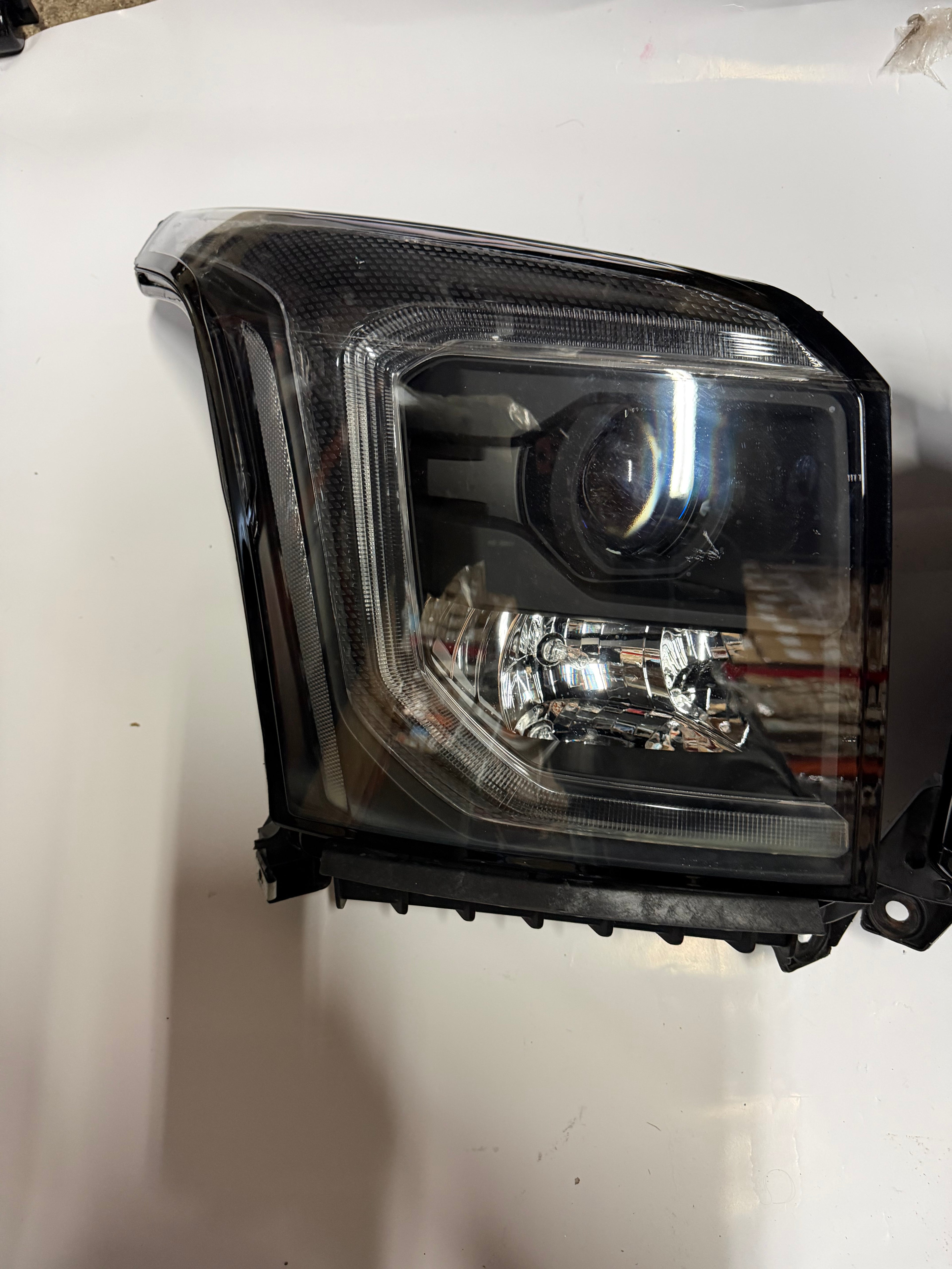 15-20 GMC YUKON BLACK HOUSING FACTORY STYLE LED BAR PROJECTOR HEADLIGHTS PAIR