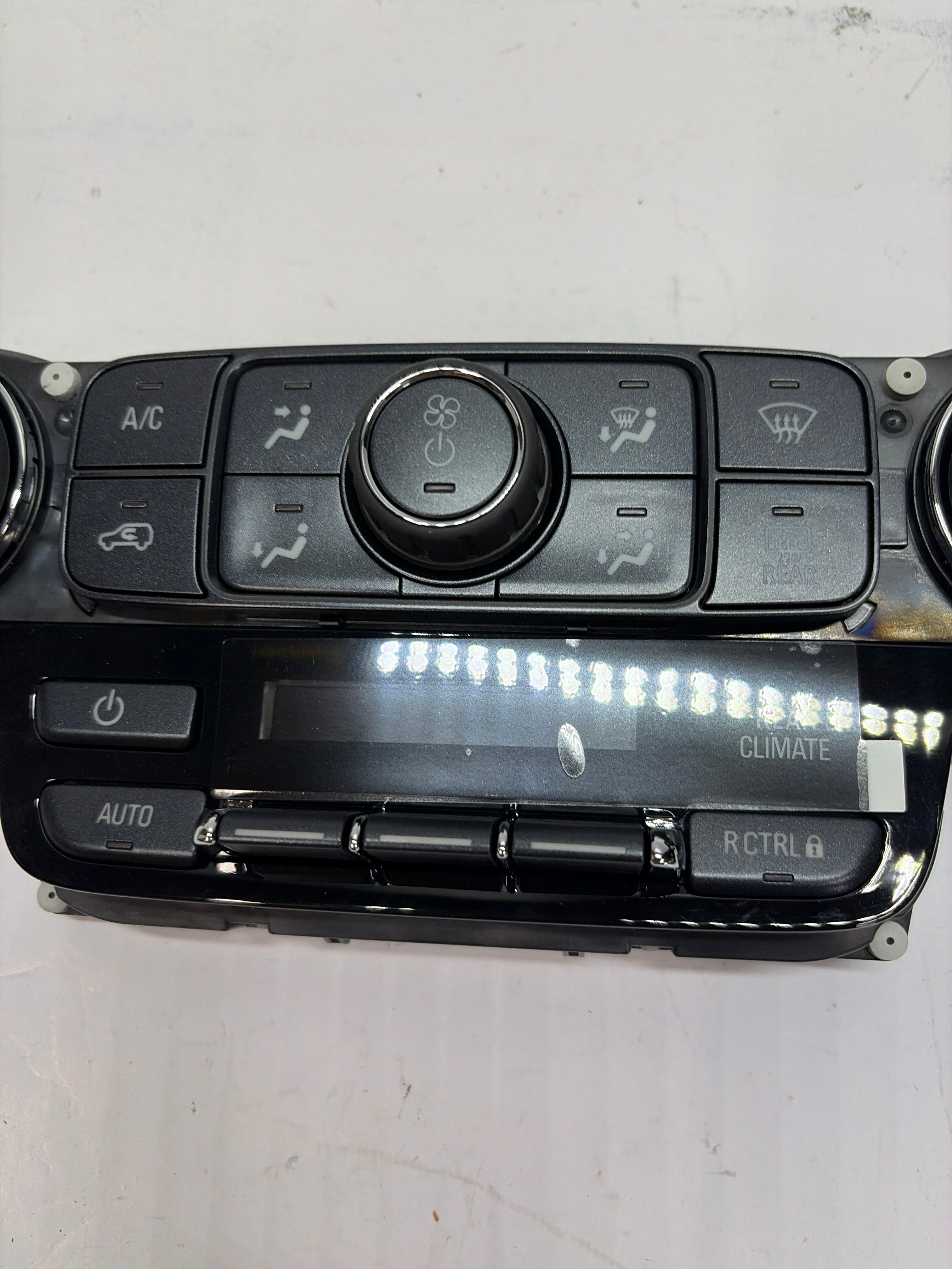 84412941 15-74932 AC Delco Climate Control Unit for GMC Yukon XL 2015-2016