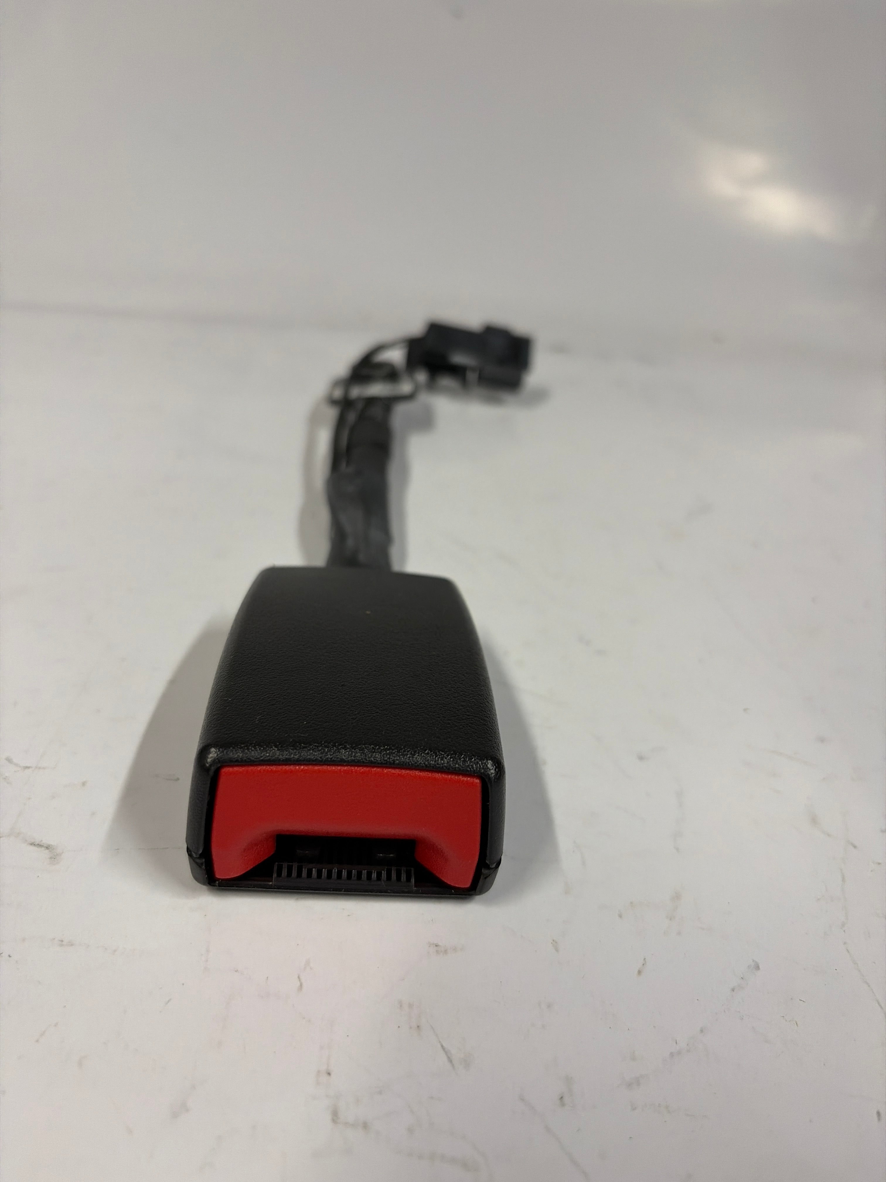 19300532 2012-2019 CHEVROLET SONIC LH Left Seat Belt Front Driver Buckle