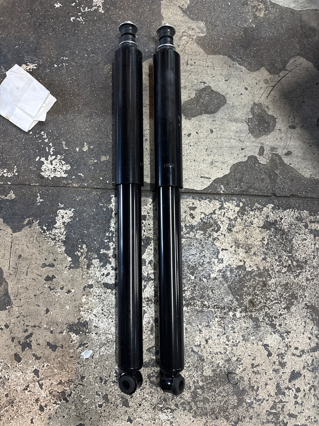01-04 Toyota RAV4 Front Left And Right Struct Shocks / Shock Absorbers Struts 4Pcs Black
