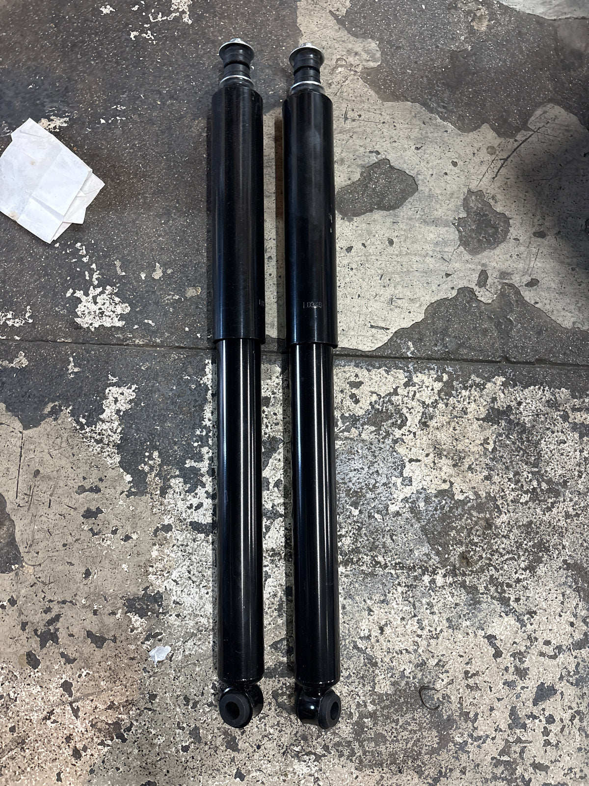 01-04 Toyota RAV4 Front Left And Right Struct Shocks / Shock Absorbers Struts 4Pcs Black