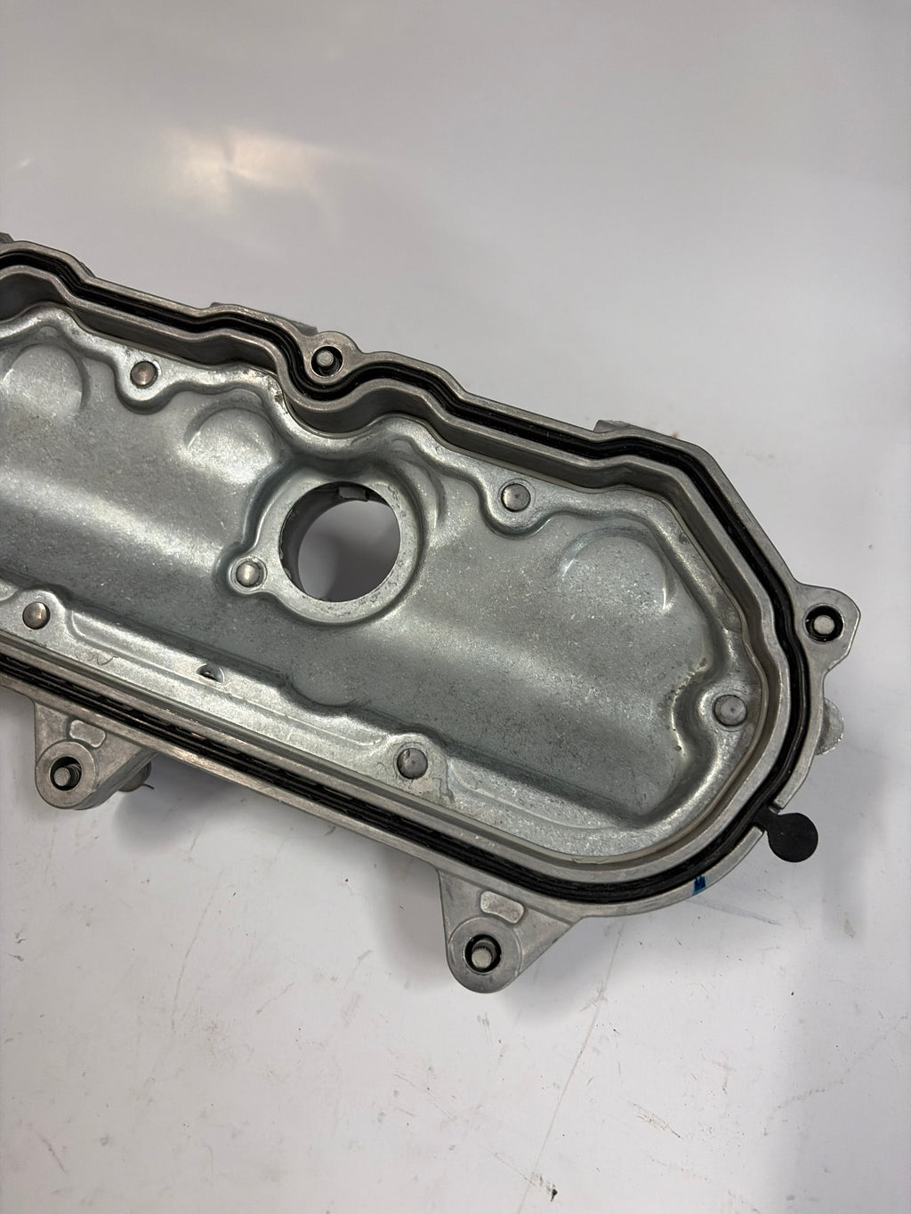 12619980 Valve Cover Left Gen V LT L83 L84 5.3L 6.2L L86 L87 2014-20 12692546