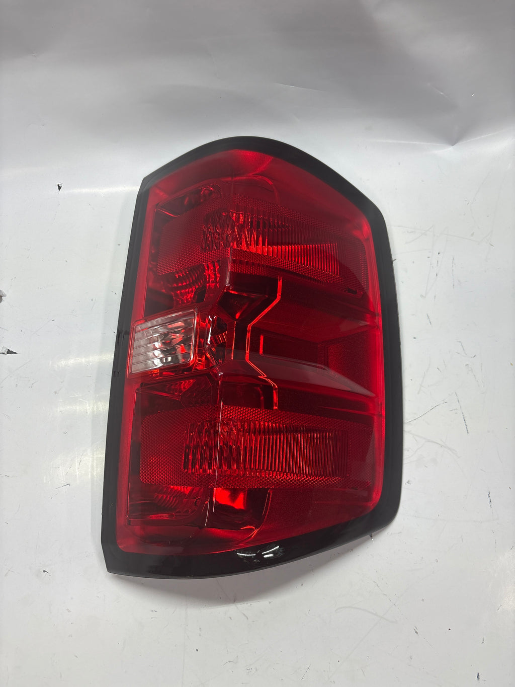 TL-ZTL-010-RD-L Tail Lights (Left) 14-19 Chevy Silverado 1500-3500HD,15-19 GMC Sierra 3500HD