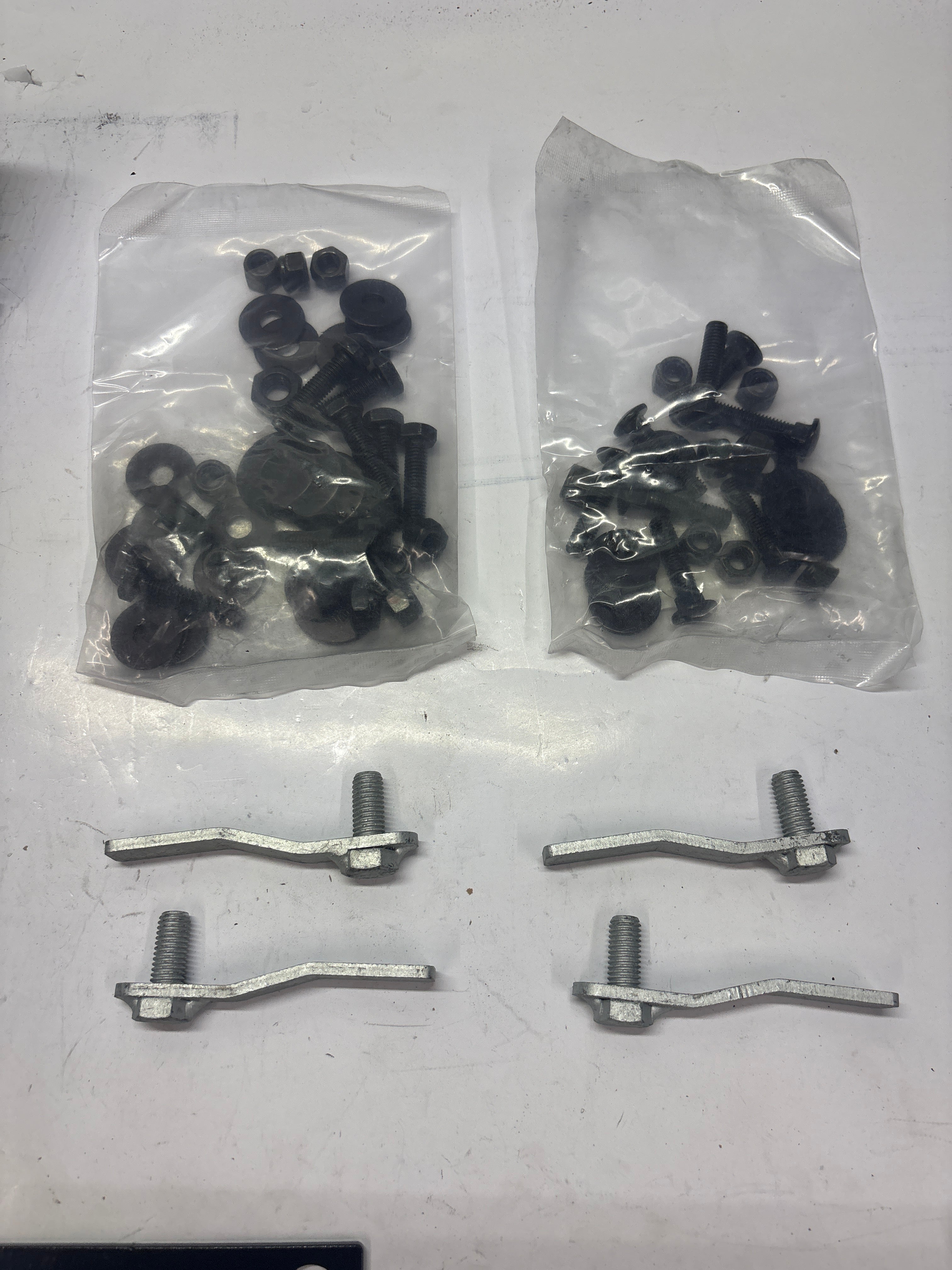 08-13 Jeep Liberty 4pcs Brackets with Hardware 4” 5” 6” Iboards