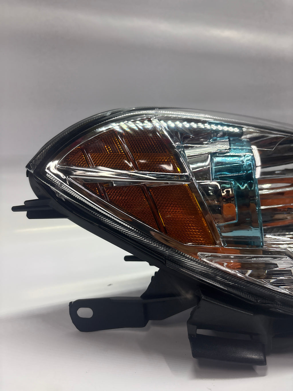 08-12 Chevy Malibu Chrome Amber Right Side Passenger Headlight