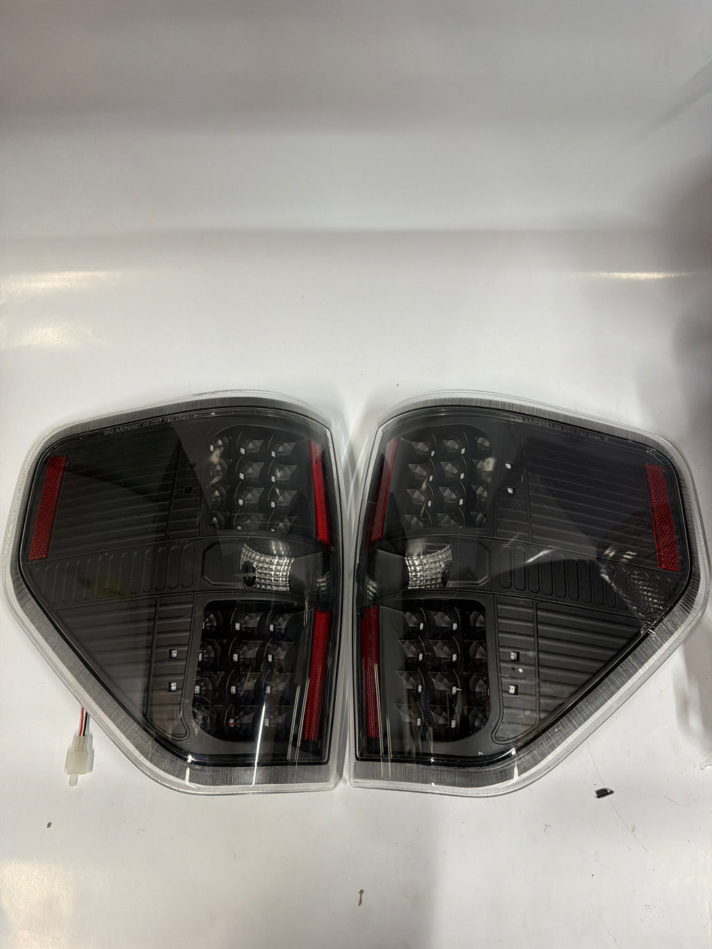 OPEN BOX 09-14 FORD F-150 LED BLACK/CLEAR TAIL LIGHTS