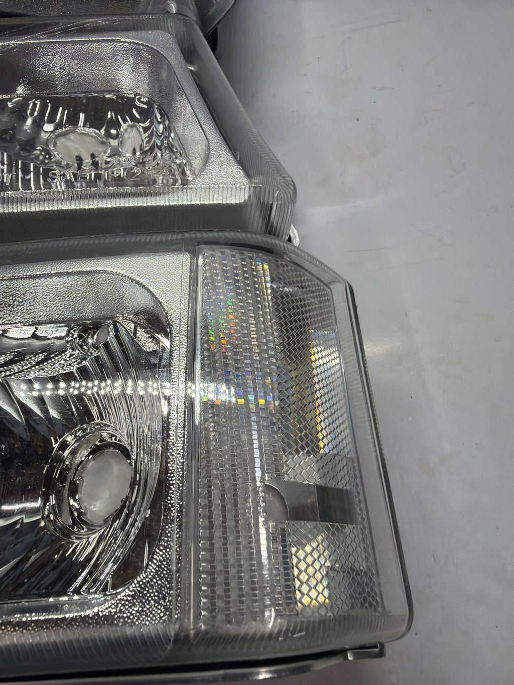 03-06 CHEVY SILVERADO / AVALANCHE chrome clear