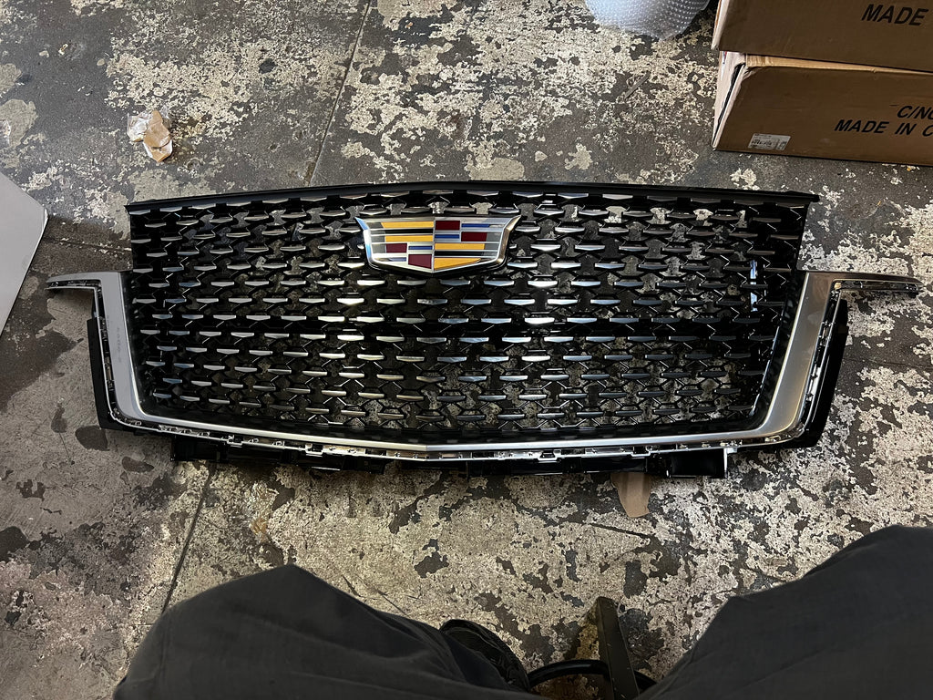 GM grille for 2021-2026 Cadillac Escalade