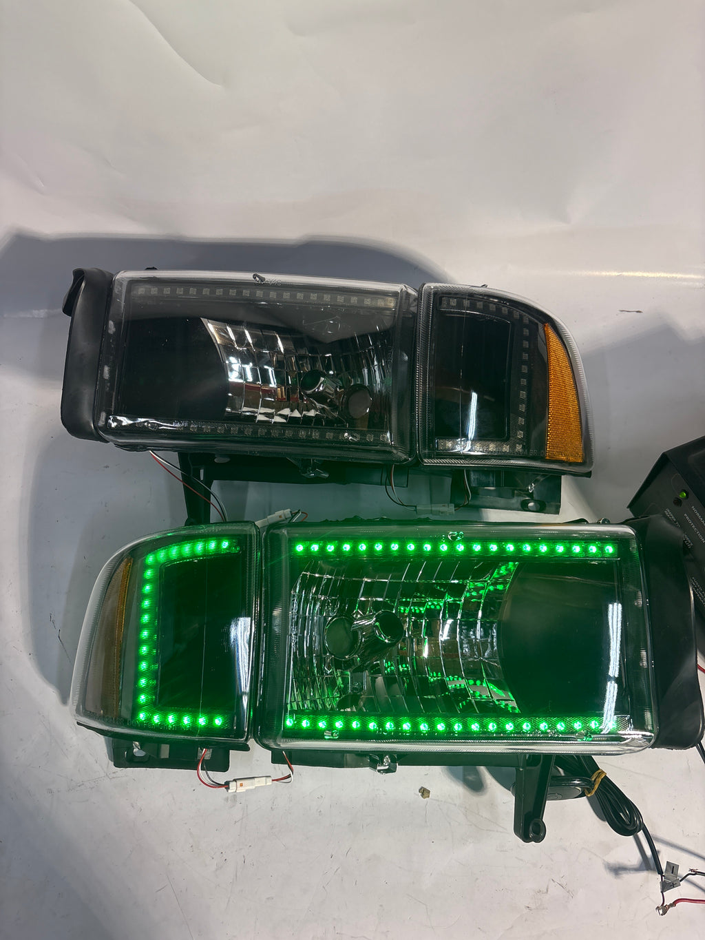 94-01 Dodge Ram 1500 94-02 Dodge Ram 2500 RBG Black Amber Headlights