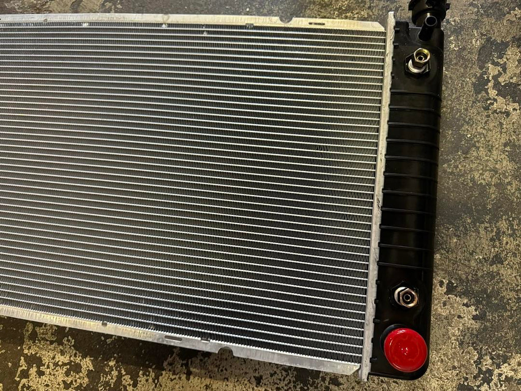 1-ROW OE STYLE BOLT-ON ALUMINUM CORE RADIATOR COMPATIBLE WITH 94-99 C/K1500 2500 3500  OEM-RA-1693