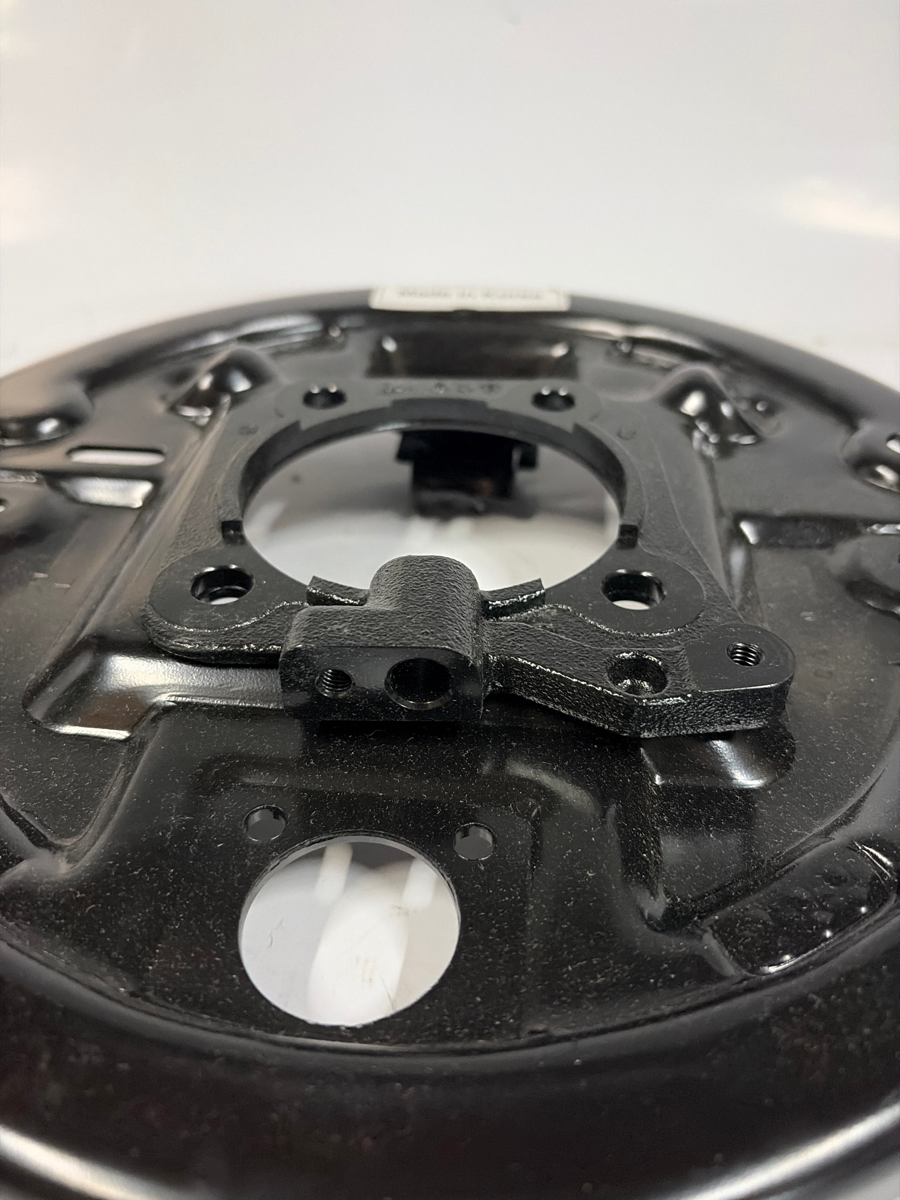13424621 Rear Brake Backing Plate Assembly 13-15 CRUZE