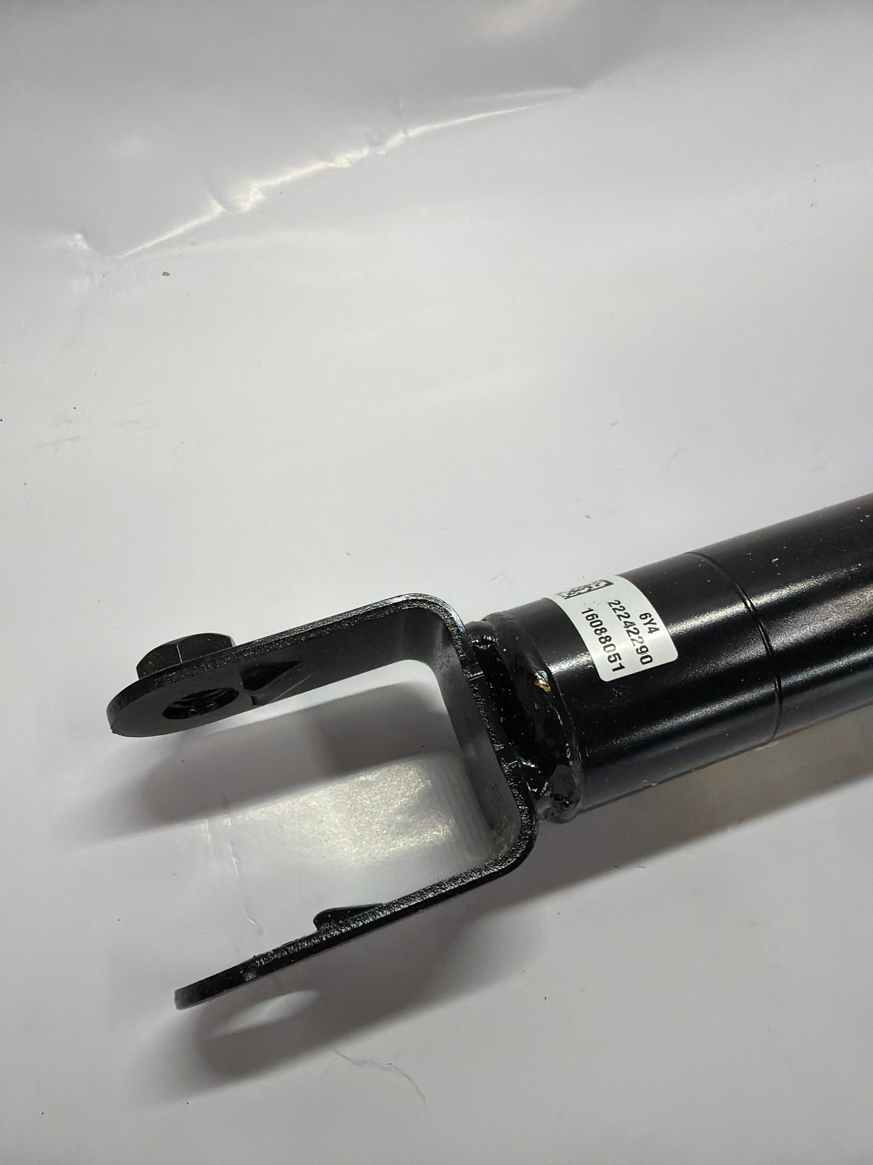 19302784 Shock/Strut, 09-15 Cadillac CTS-V, Rear Driver Side, Gas-charged