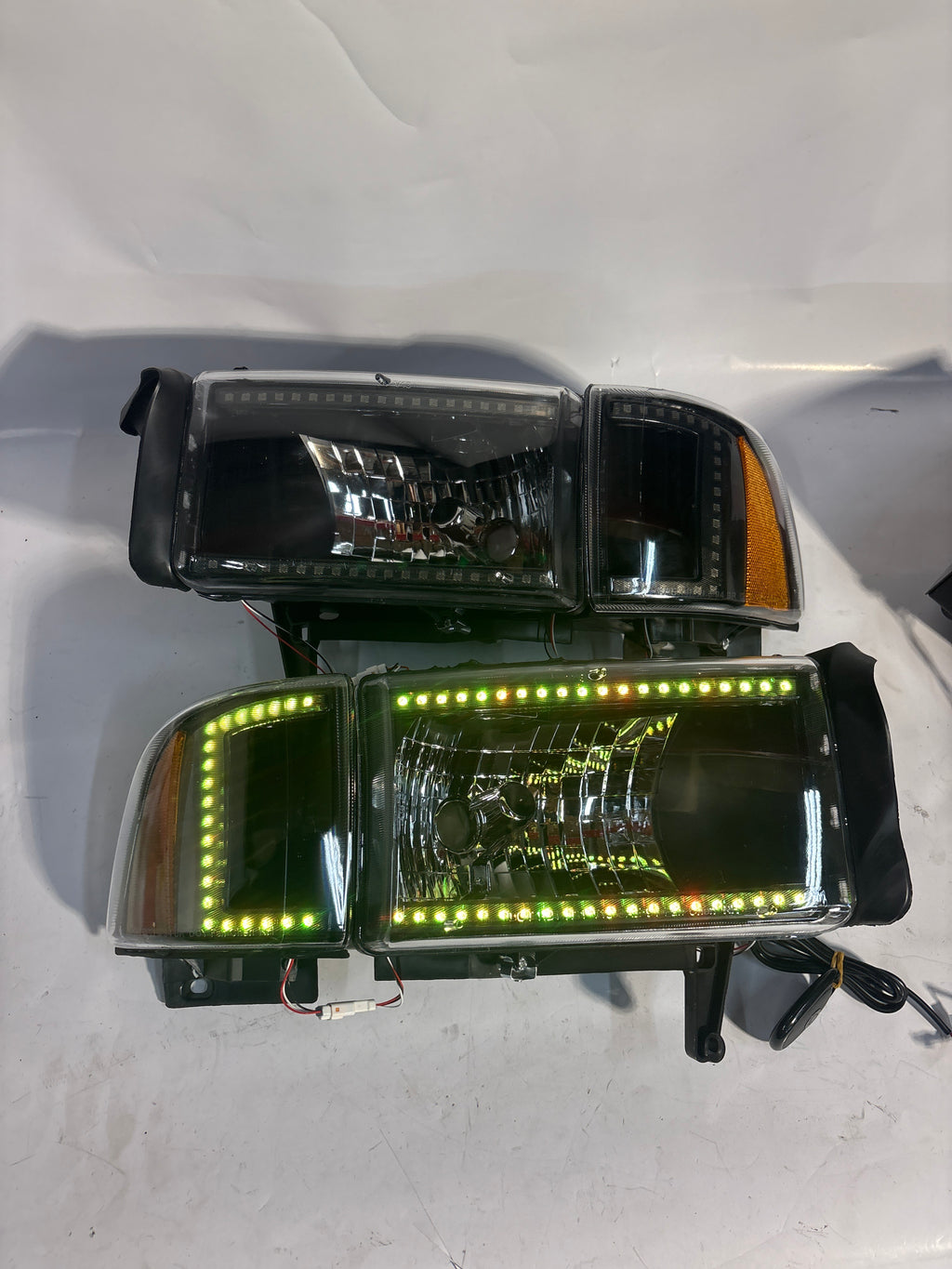 94-01 Dodge Ram 1500 94-02 Dodge Ram 2500 RBG Black Amber Headlights