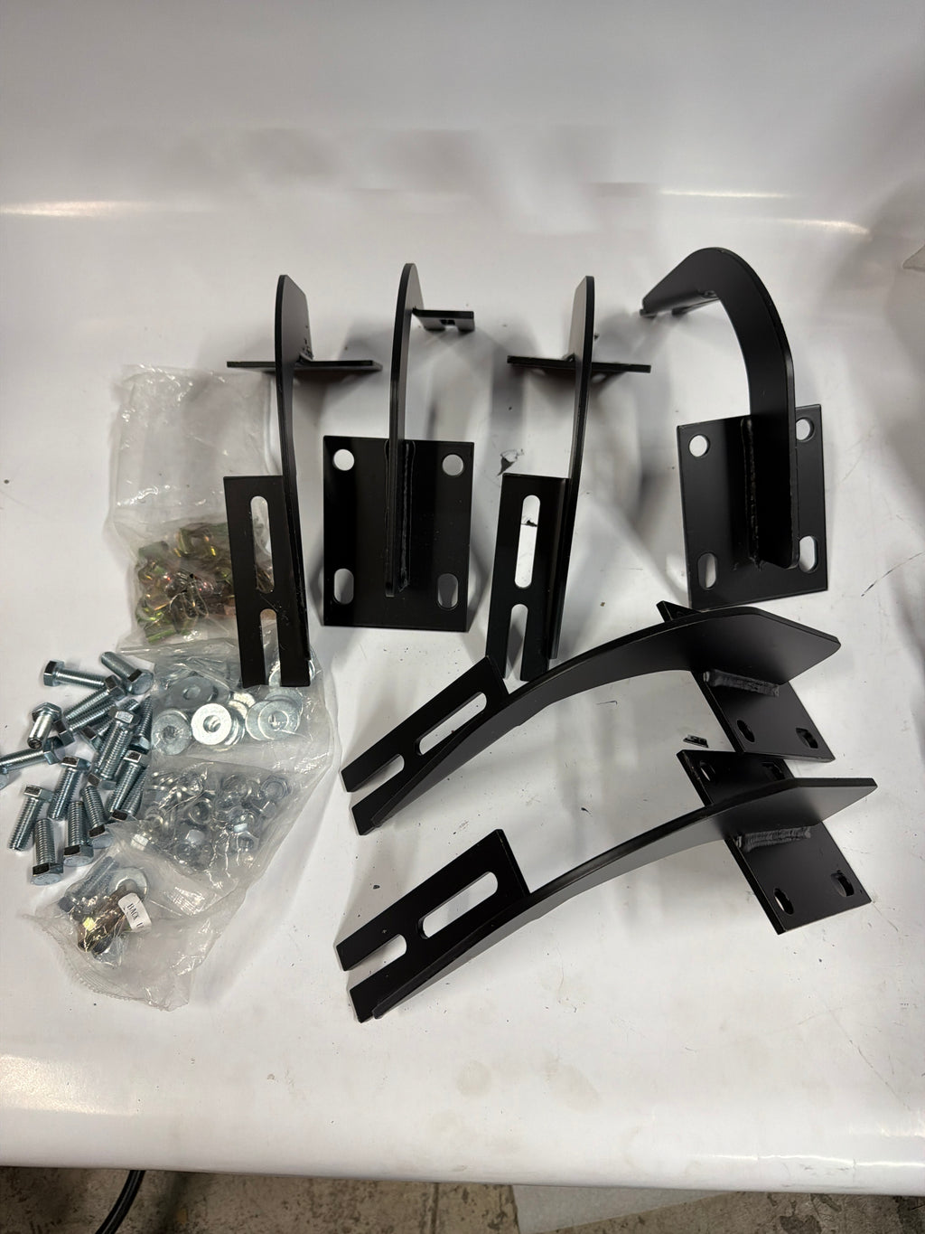 99-16 ford super duty steel running board brackets 6pcs complete with hardware for crew cab super cab or regular cab