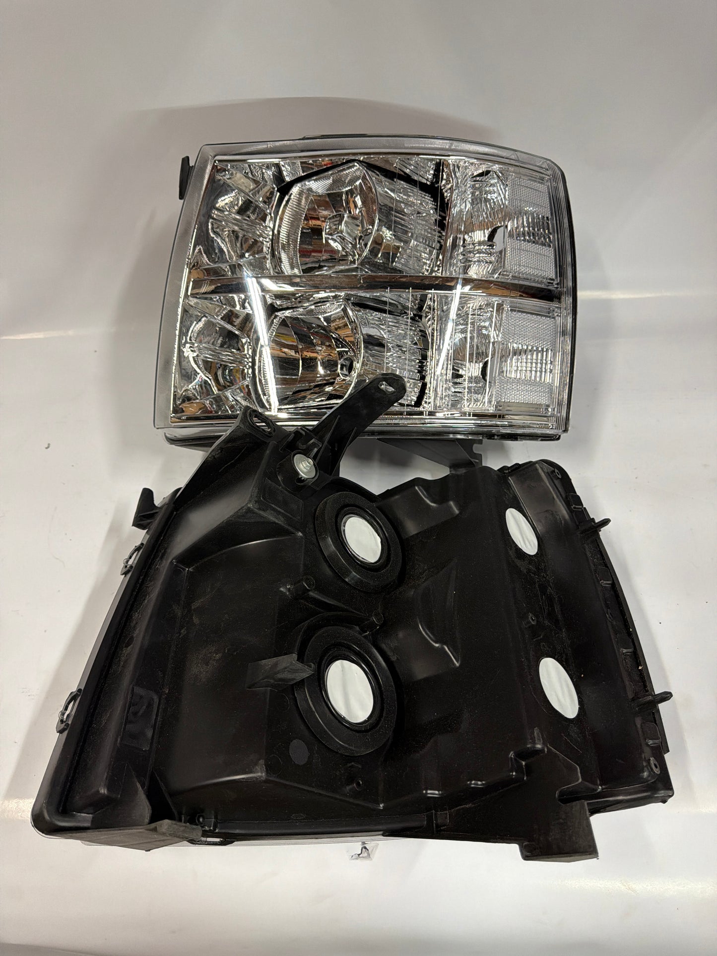 CHEVY SILVERADO CHROME CLEAR HEADLIGHTS FOR 2007 TO 2013