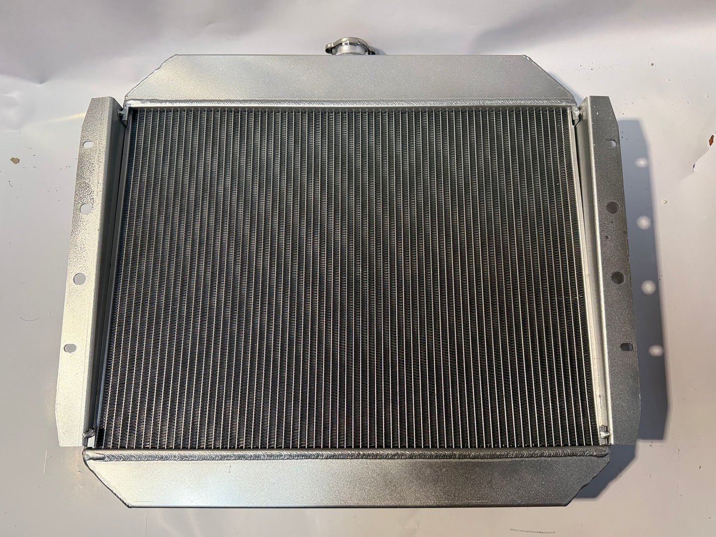 CHAMPION RACING 2 ROW ALUMINUM RADIATOR 1968 - 79 FORD F-SERIES TRUCKS RA-F10068-2