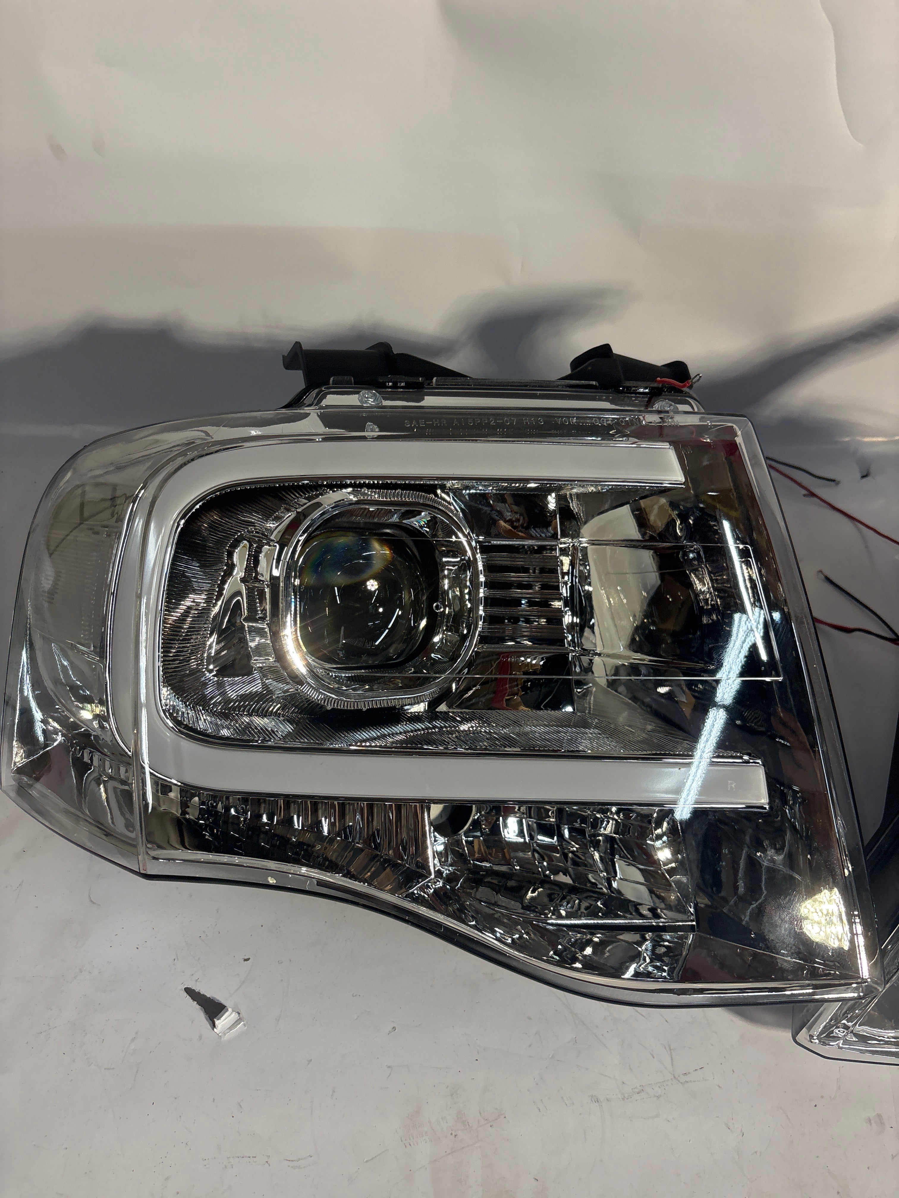 07-14 Ford Expedititon Chrome Clear LED Headlights Wiring Needed