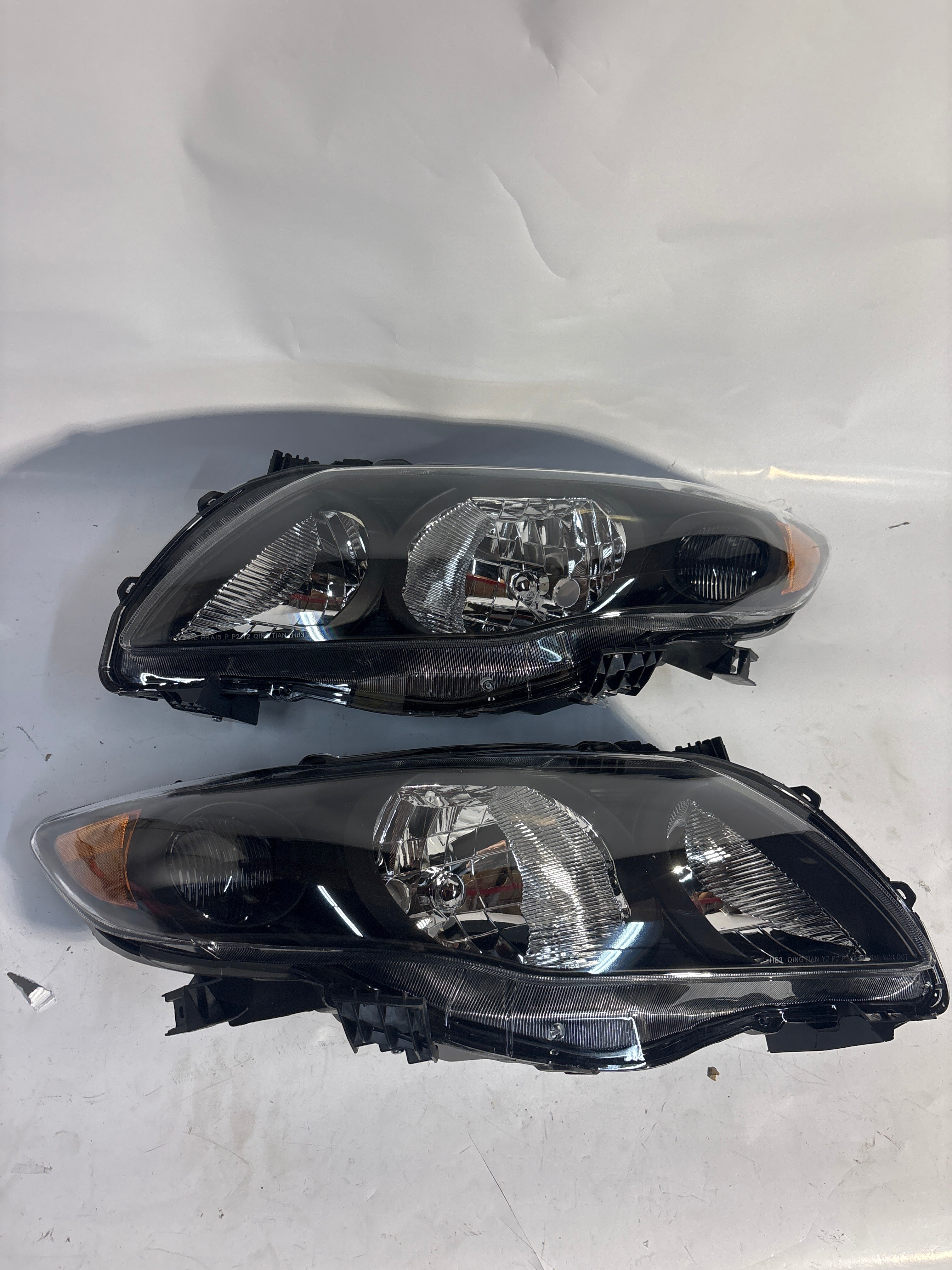 09-10 Toyota Corolla Black Amber Headlights