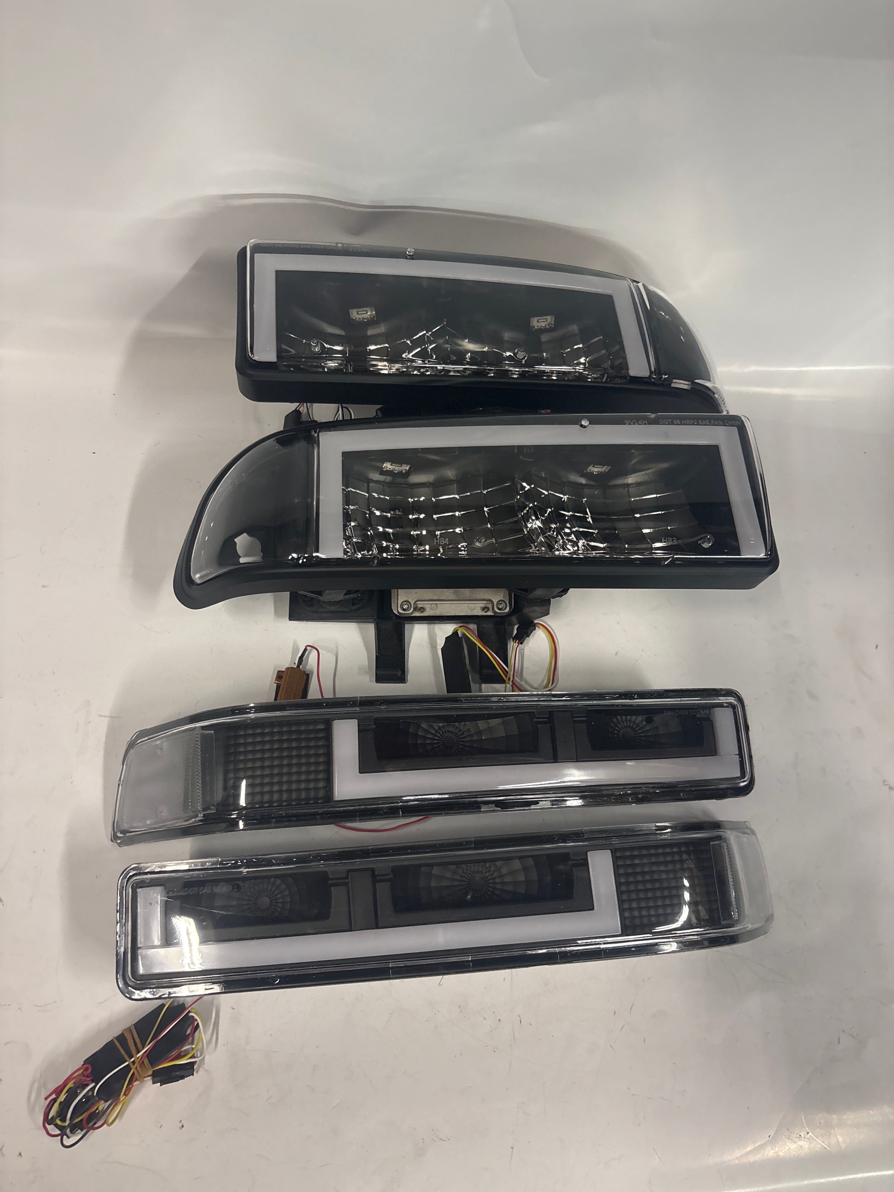 98-04 Chevy Blazer / Chevy S10 Black Clear Fully LED Headlights