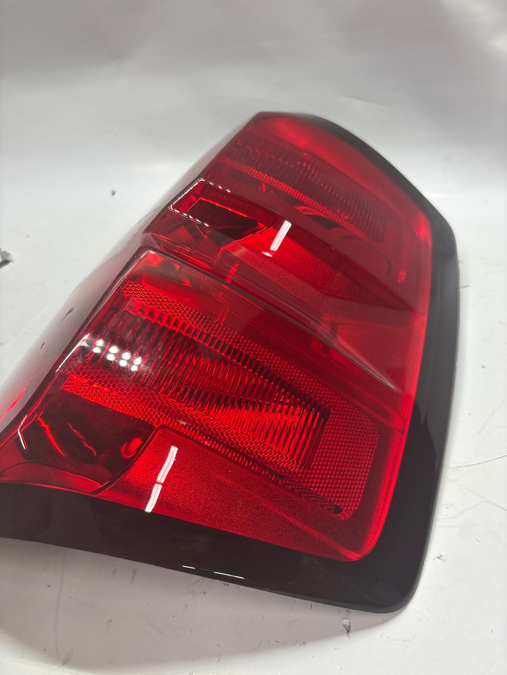 TL-ZTL-010-RD-L Tail Lights (Left) 14-19 Chevy Silverado 1500-3500HD,15-19 GMC Sierra 3500HD