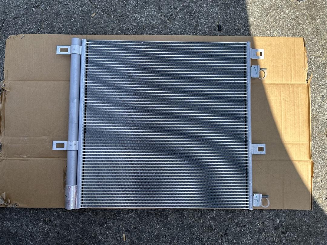84504267 | 17-21 CADILLAC XT5/ 20-21 XT6/ 19-21 CHEVY BLAZER/ 17-21 GMC ACADIA RADIATOR #84504267