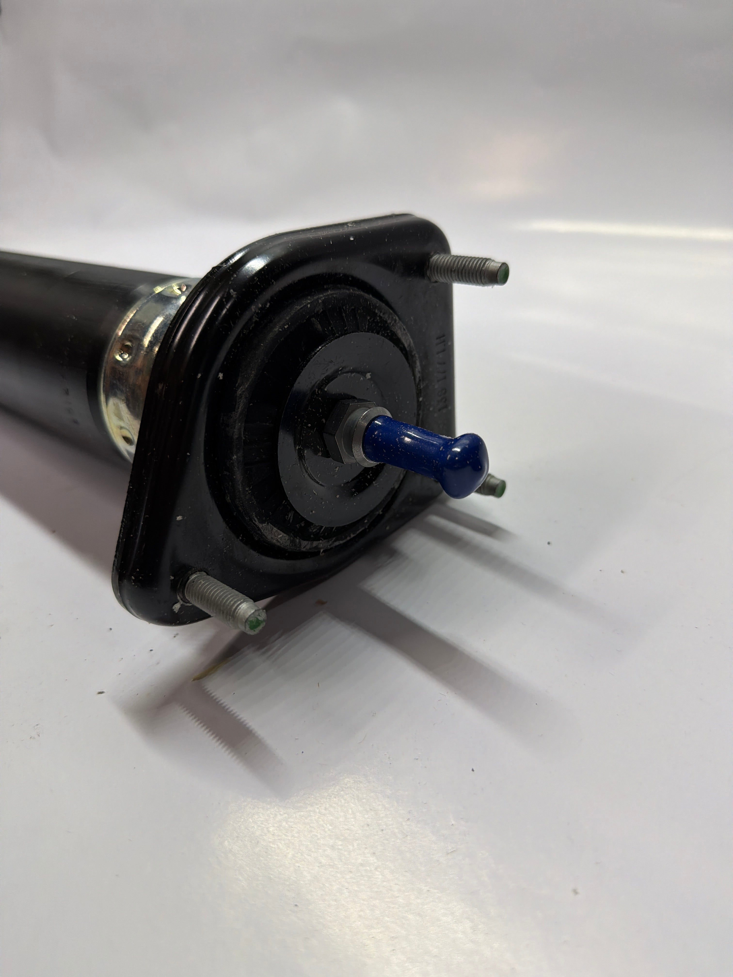 19302784 Shock/Strut, 09-15 Cadillac CTS-V, Rear Driver Side, Gas-charged