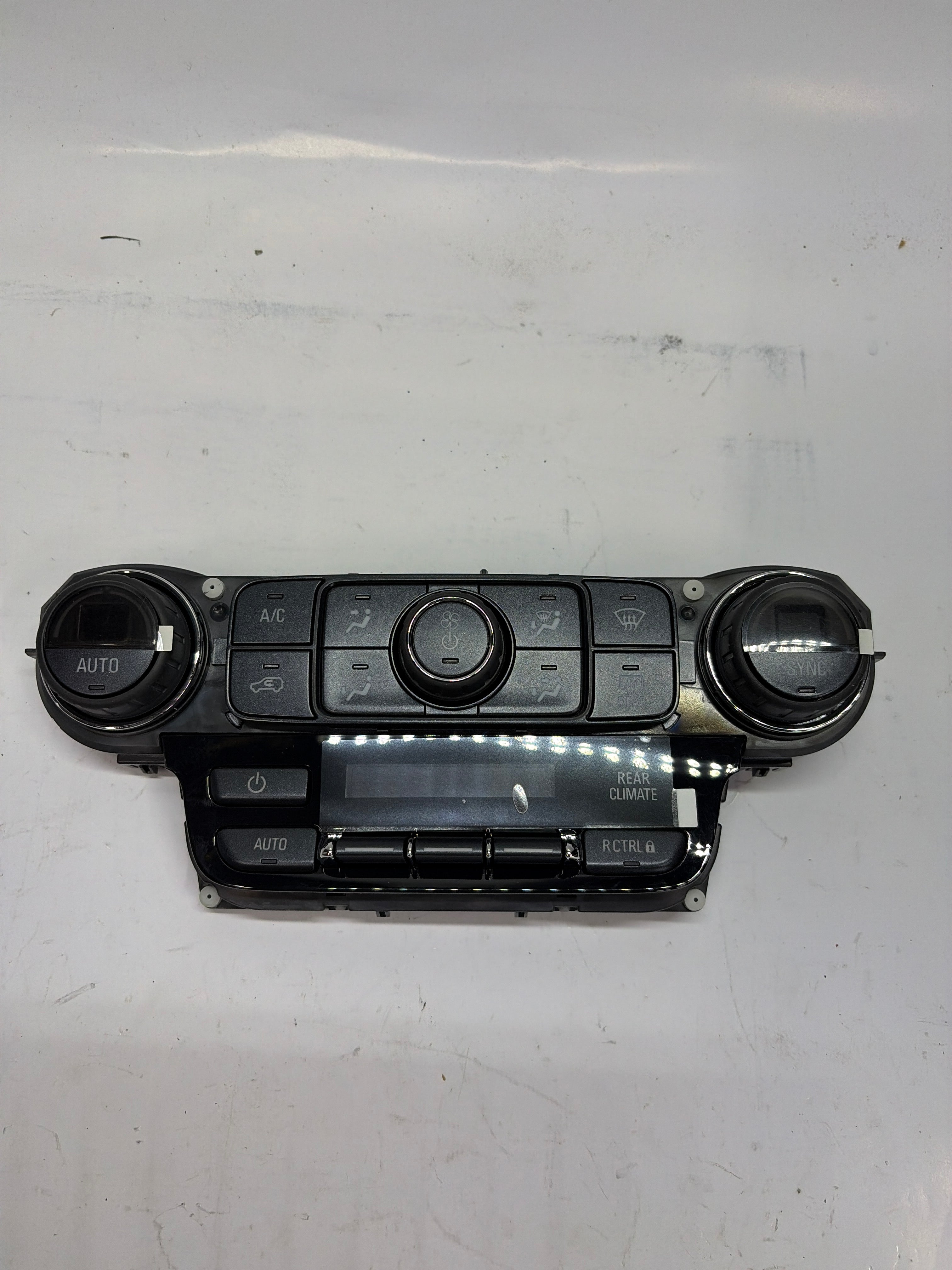 84412941 15-74932 AC Delco Climate Control Unit for GMC Yukon XL 2015-2016
