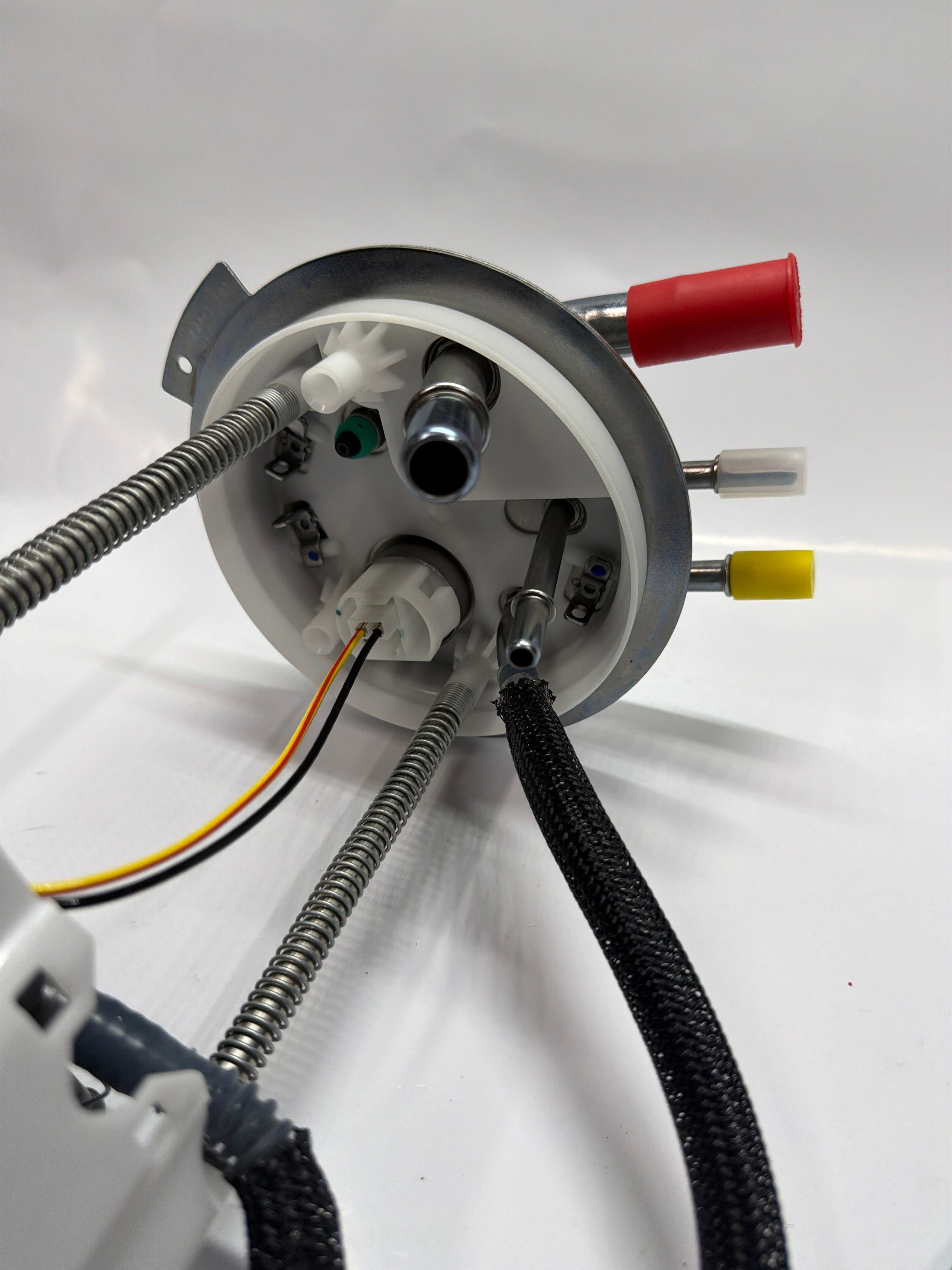 19300964 M100125 AC Delco Electric Fuel Pump Gas for fuel Pump Module without Fuel Level Sensor, with Pressure Sensor and Seal - Chevy GMC Yukon Chevrolet Tahoe