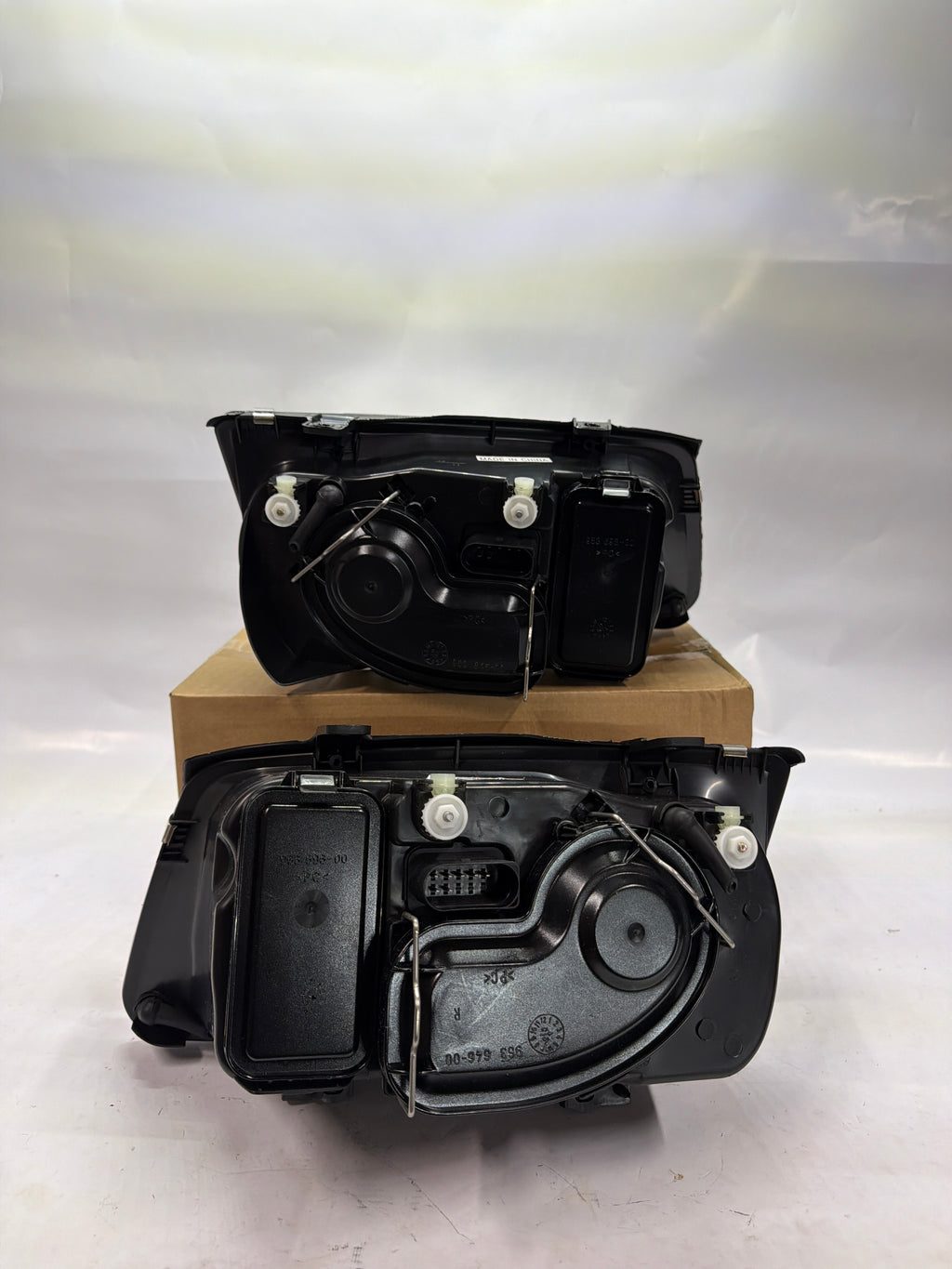 99-05 VOLKSWAGEN JETTA CHROME PAIR HEADLIGHTS