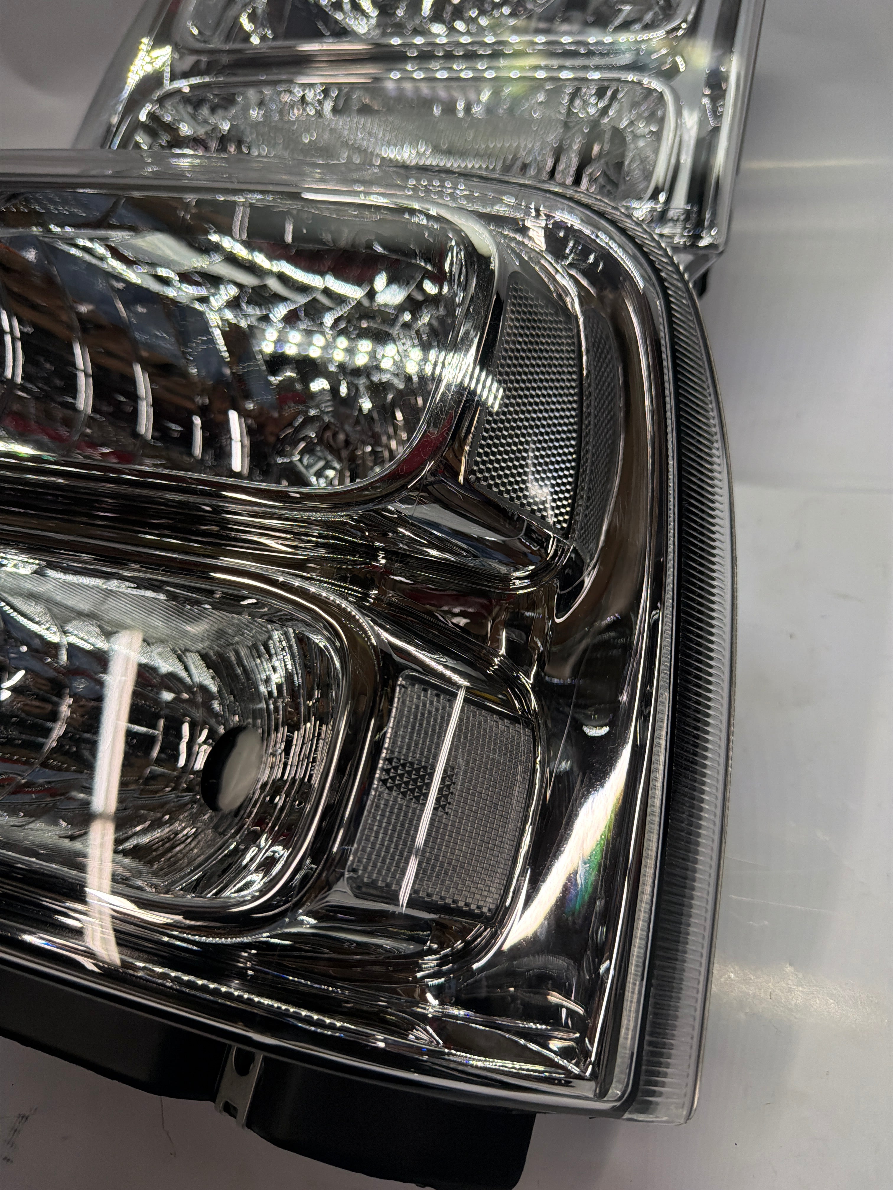 HL-OH-FSD05-CH-CL 05-07 Ford F250 F350 Chrome Clear Headlights