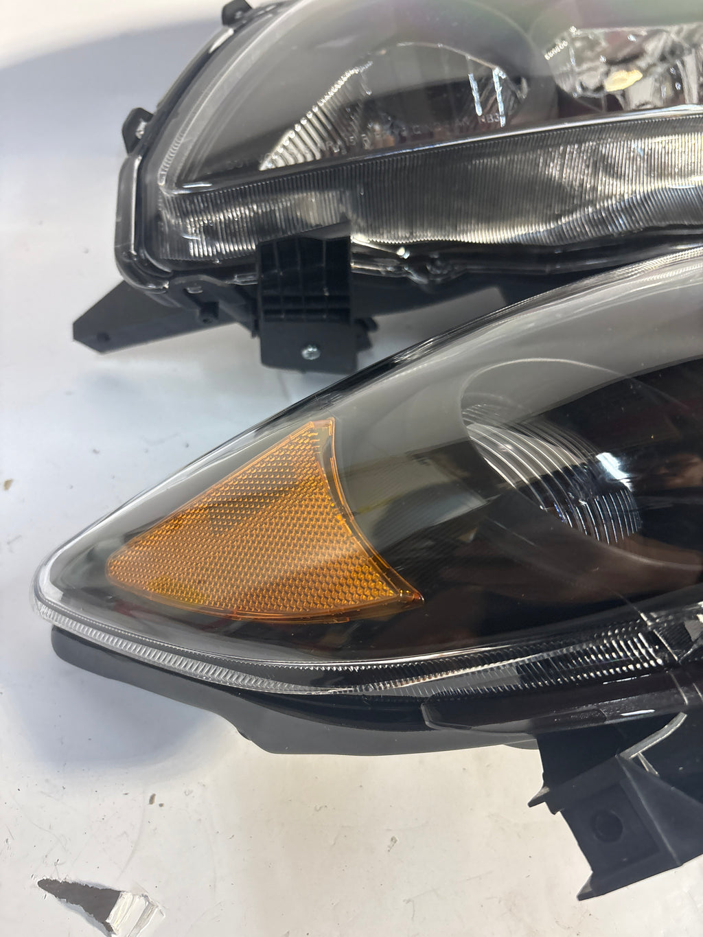 09-10 Toyota Corolla Black Amber Headlights