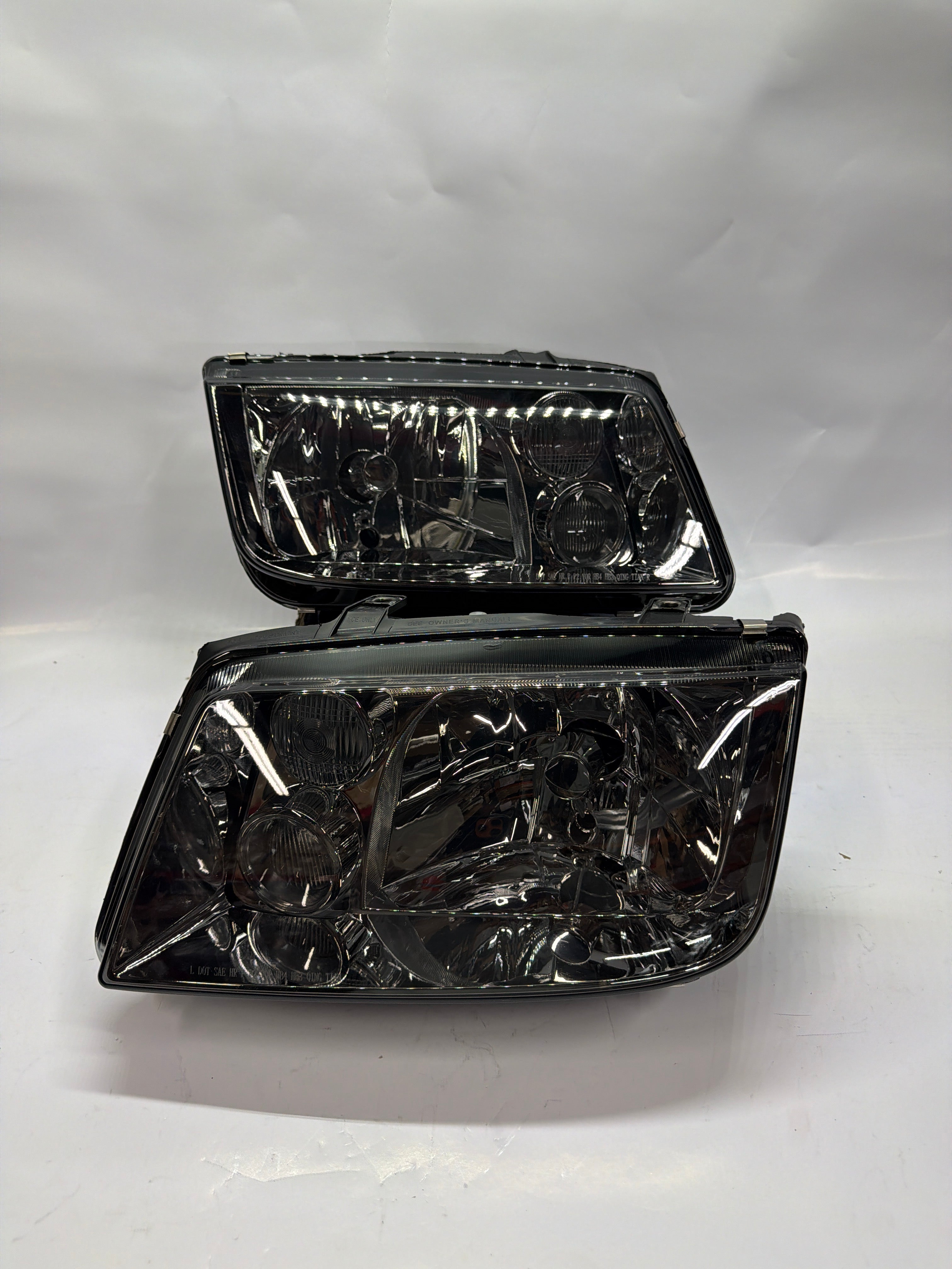 99-05 VOLKSWAGEN JETTA SMOKED HEADLIGHTS