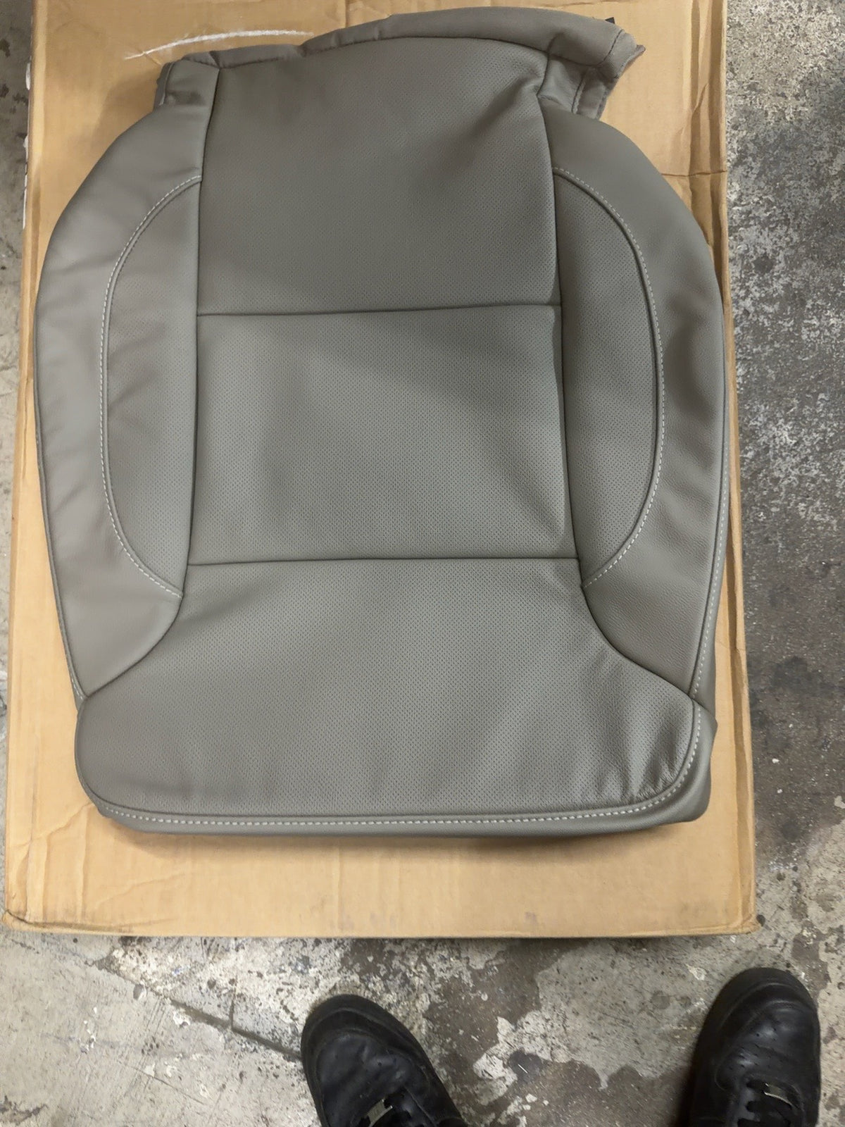 GM front seat back cover assembly 84206363 - front view