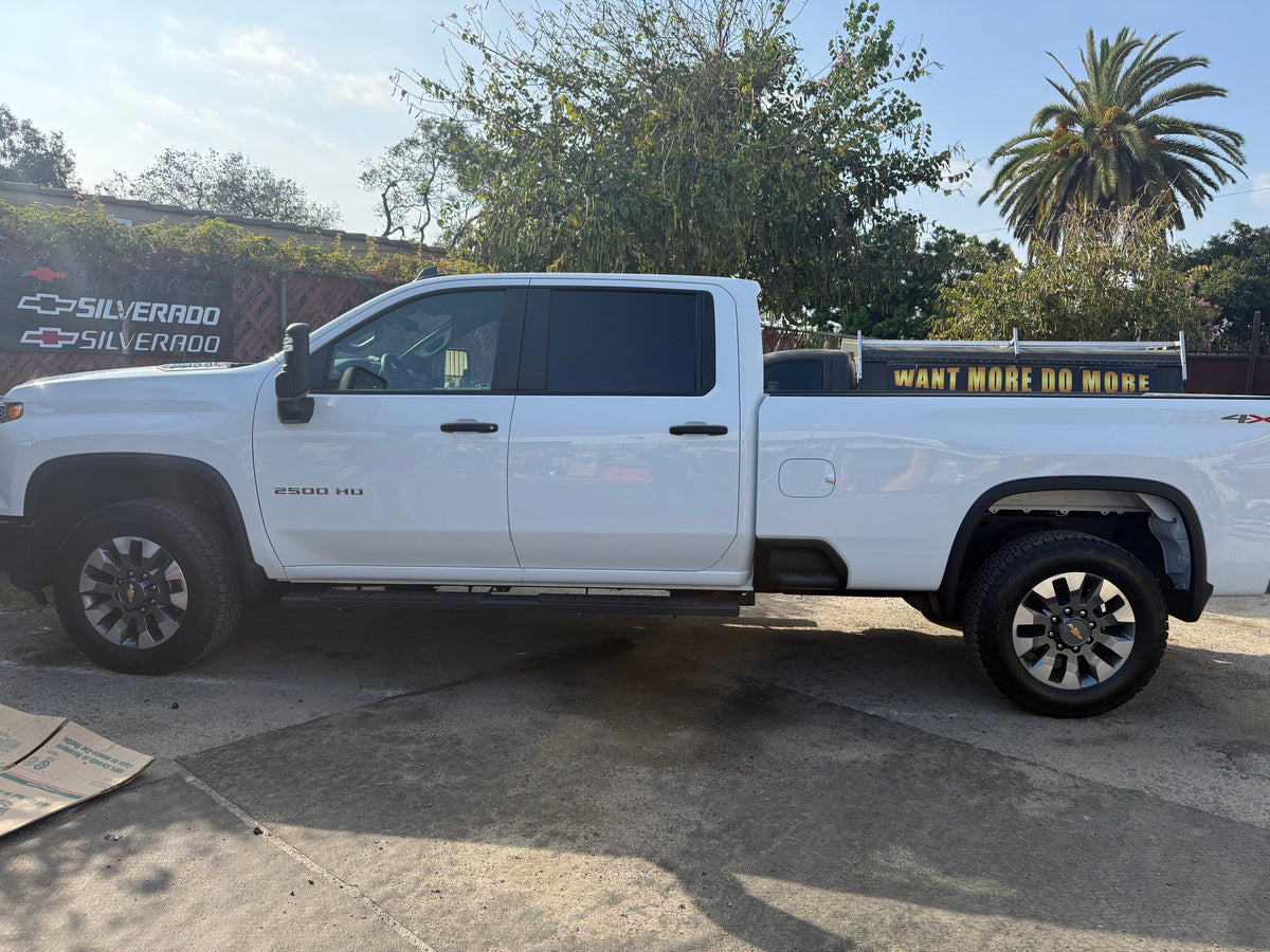 19-ON CHEVY SILVERADO CREW CAB “8017” STYLE RUNNING BOARDS
