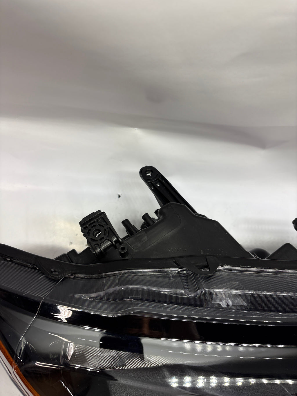 OEM-HL-0130-R Right Side Halogen/LED Headlight Compatible with 2017-2020 Rogue, Black Housing Amber Reflector