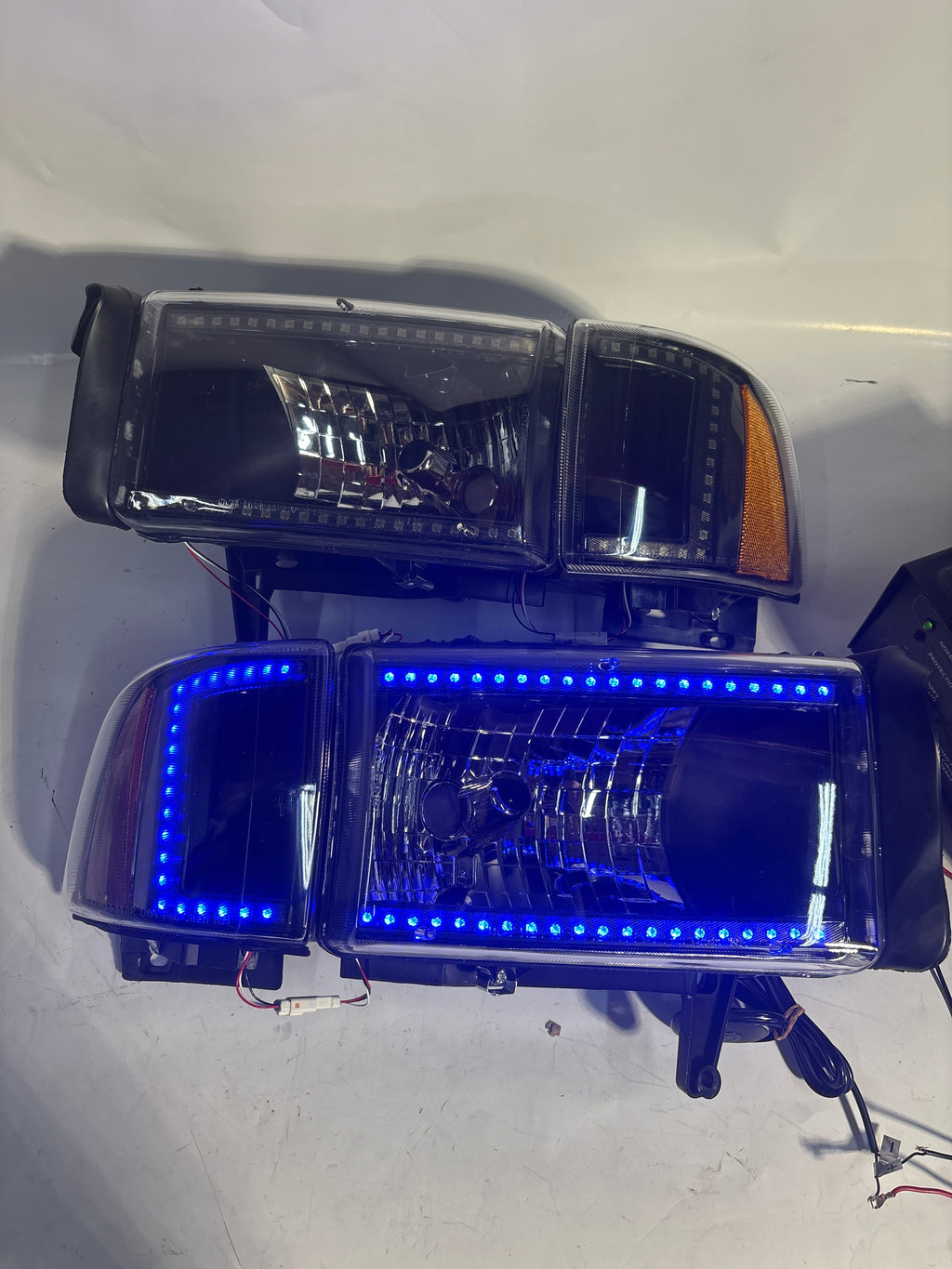94-01 Dodge Ram 1500 94-02 Dodge Ram 2500 RBG Black Amber Headlights