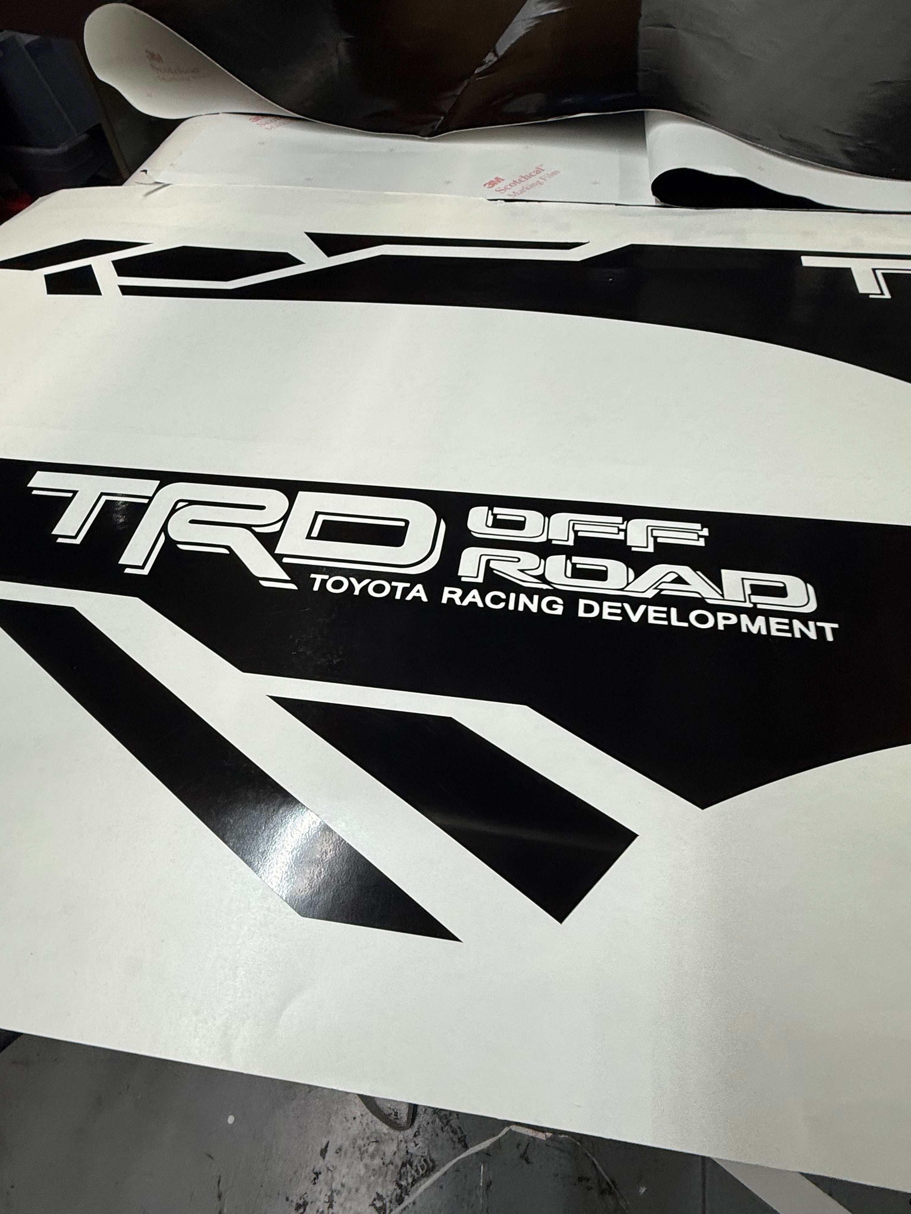 Bedside Decal for Toyota Tacoma TRD Off-Road black left + Right