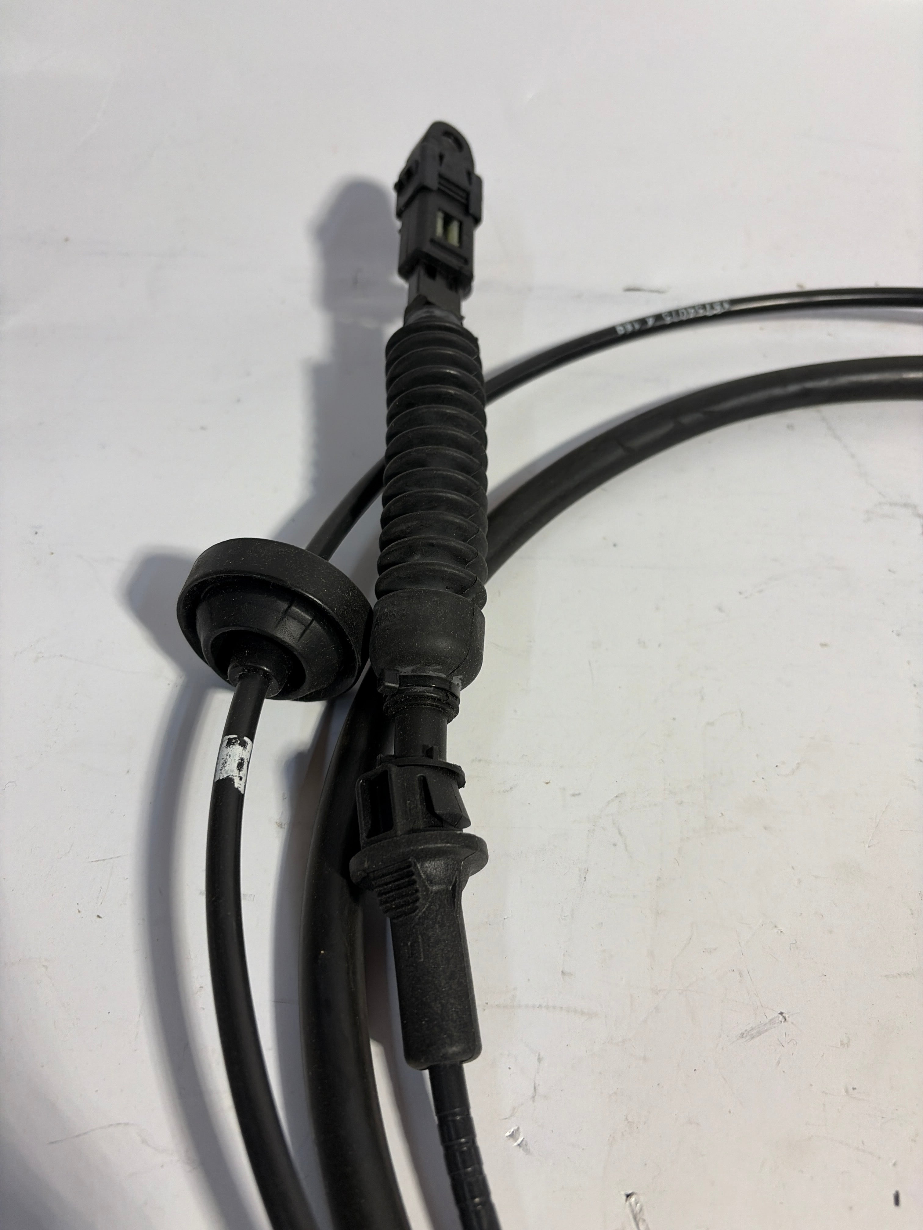 15754075 New Genuine GM Automatic Transmission Shift Cable 97-02 Astro Safari