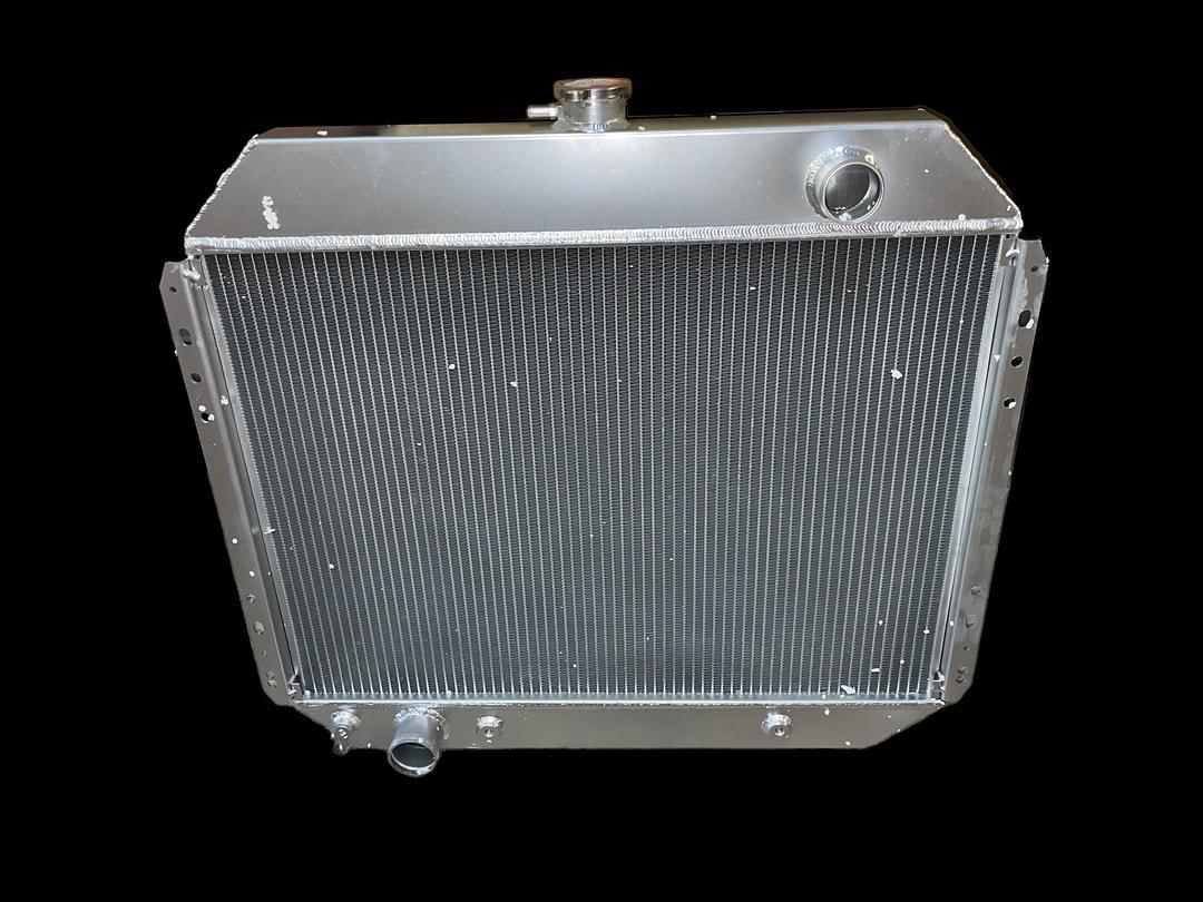 CHAMPION RACING 2 ROW ALUMINUM RADIATOR 1968 - 79 FORD F-SERIES TRUCKS RA-F10068-2
