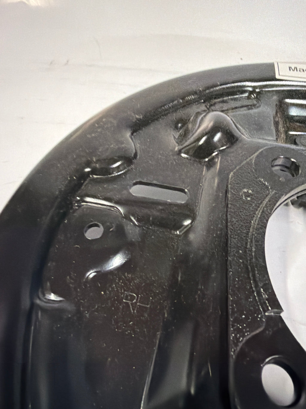 13424621 Rear Brake Backing Plate Assembly 13-15 CRUZE
