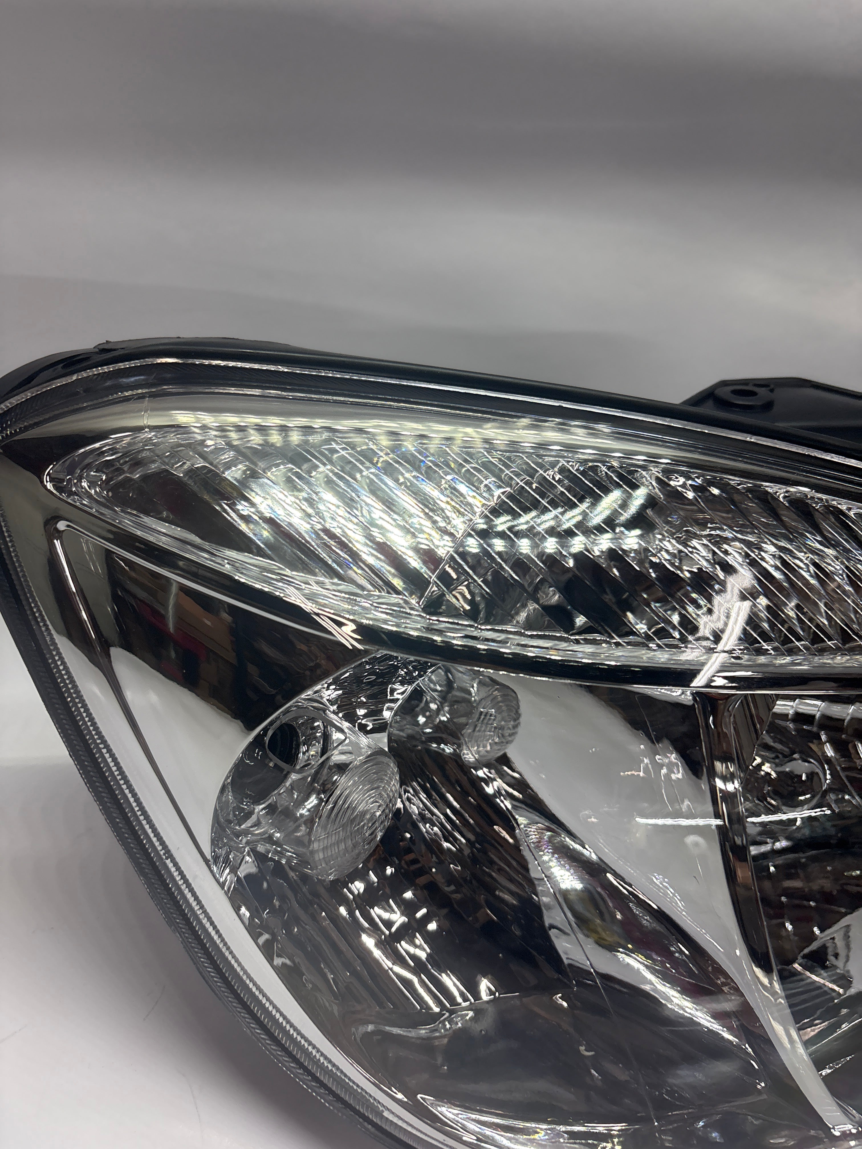 06-08 Kia Rio / Rio5 Chrome Clear Right Passenger Side Headlight
